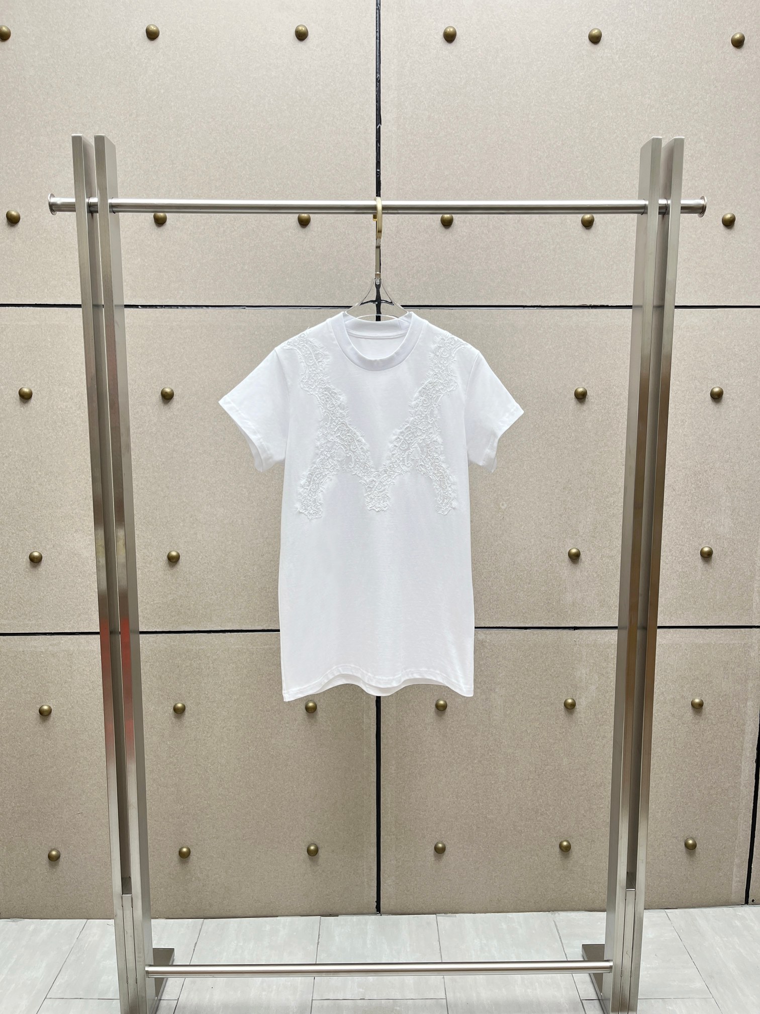 NO:932737,Embroidered hollow patchwork T-shirt!  Cotton two-color SML, women's clothing, tees, t-shirt,19860909绣花镂空拼接T恤！棉 两色 SML,女装,tees，t-shirt,,Women's clothing