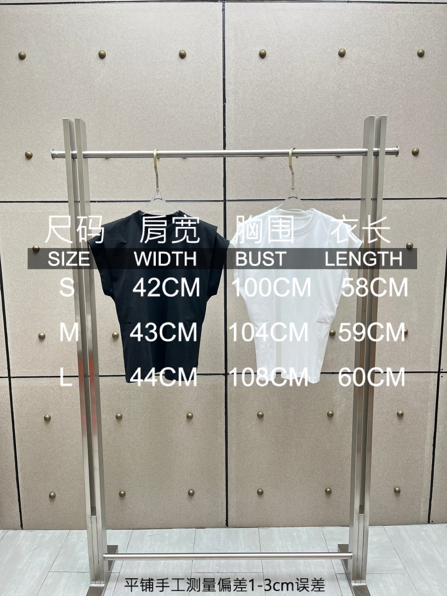 ❤️刺绣宽肩T恤！两色 sml 🌾