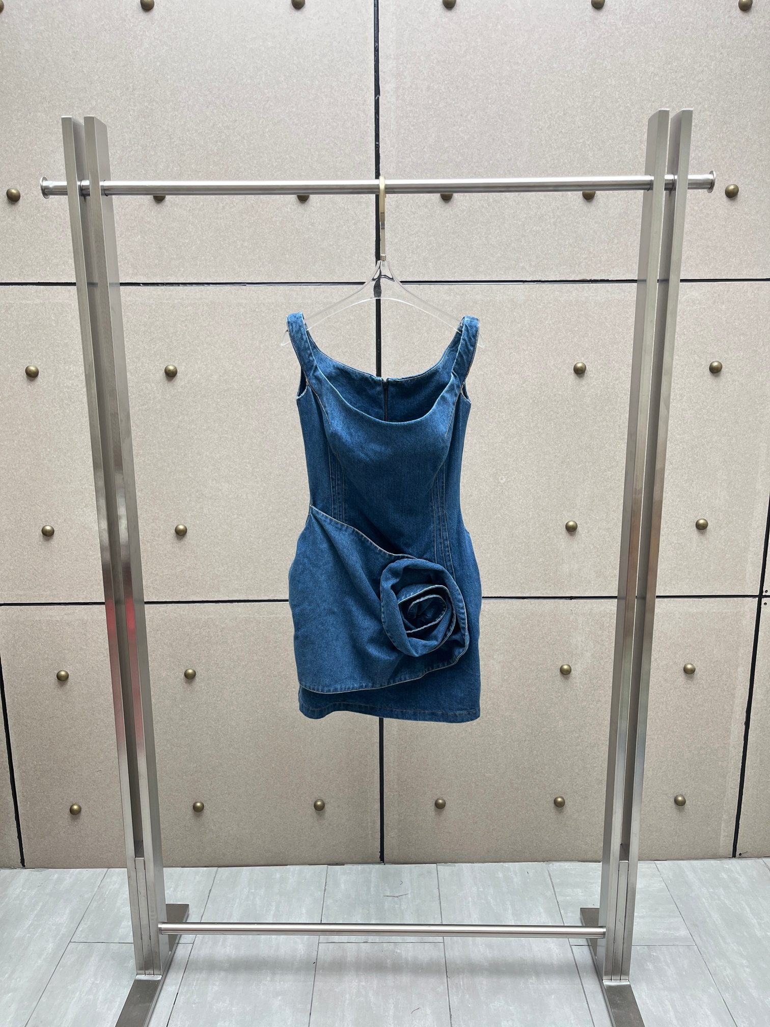 NO:932254,New flower strapless three-dimensional denim dress!  cotton SML,women's clothing,skirts,19860909纽花露肩立体牛仔连衣裙！棉 SML,女装,skirts,,Women's clothing
