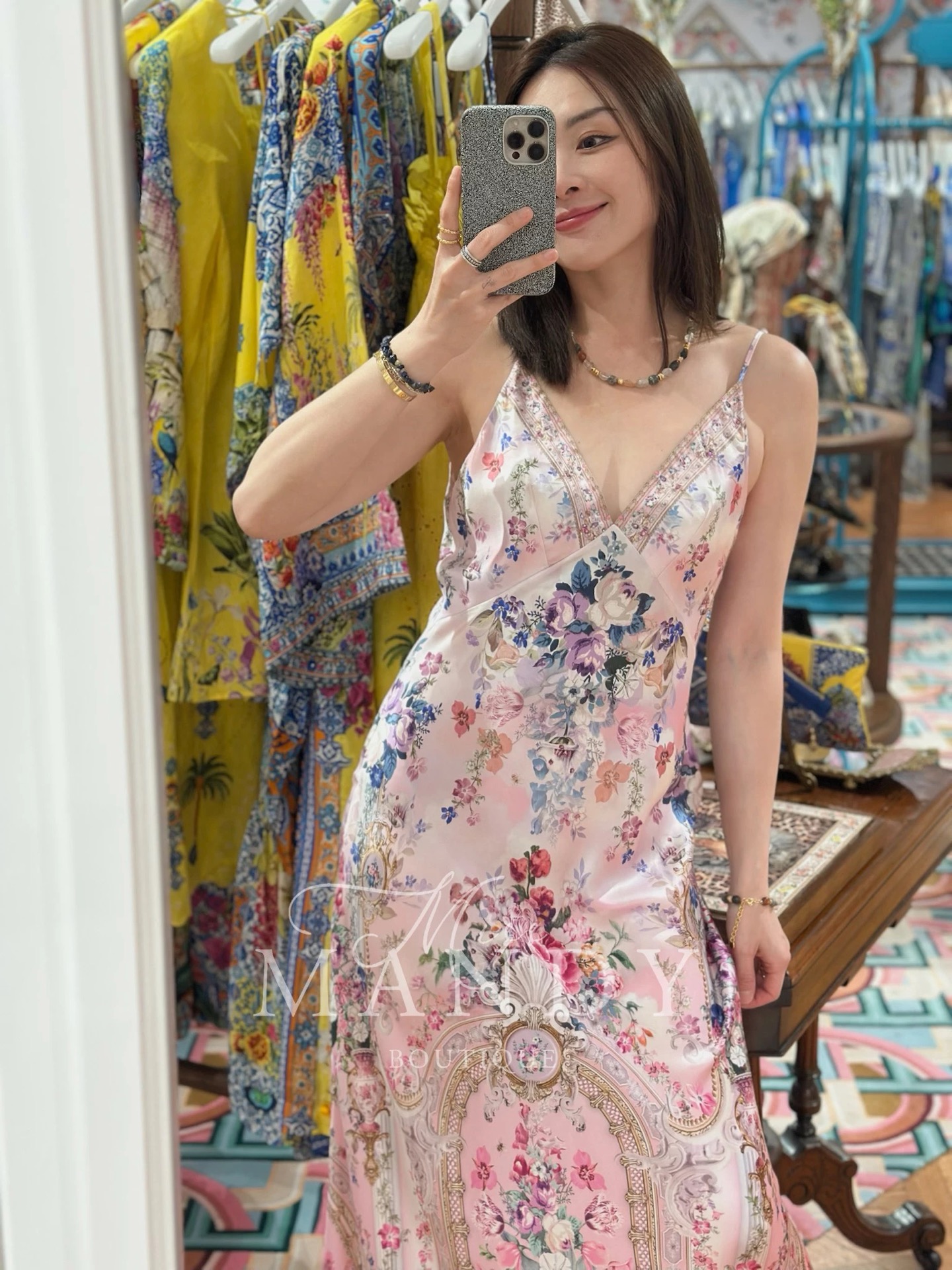 Luminous Silk-Touch Dress B684 from the Camilla inspired collection image 2