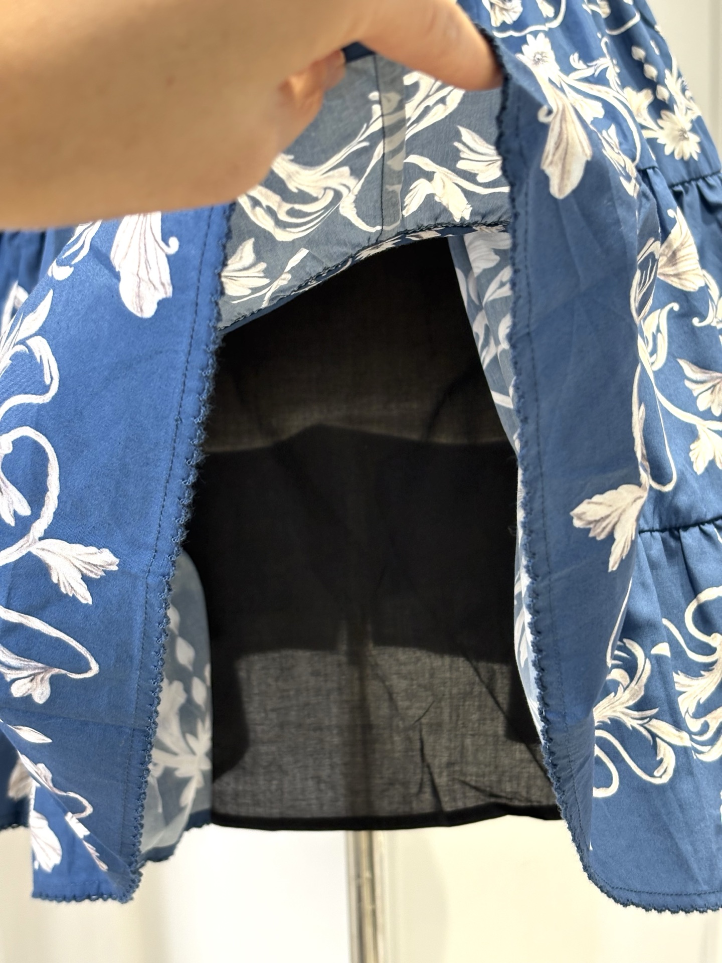 Shell Resort Dress G018 from the Agua inspired collection image 6