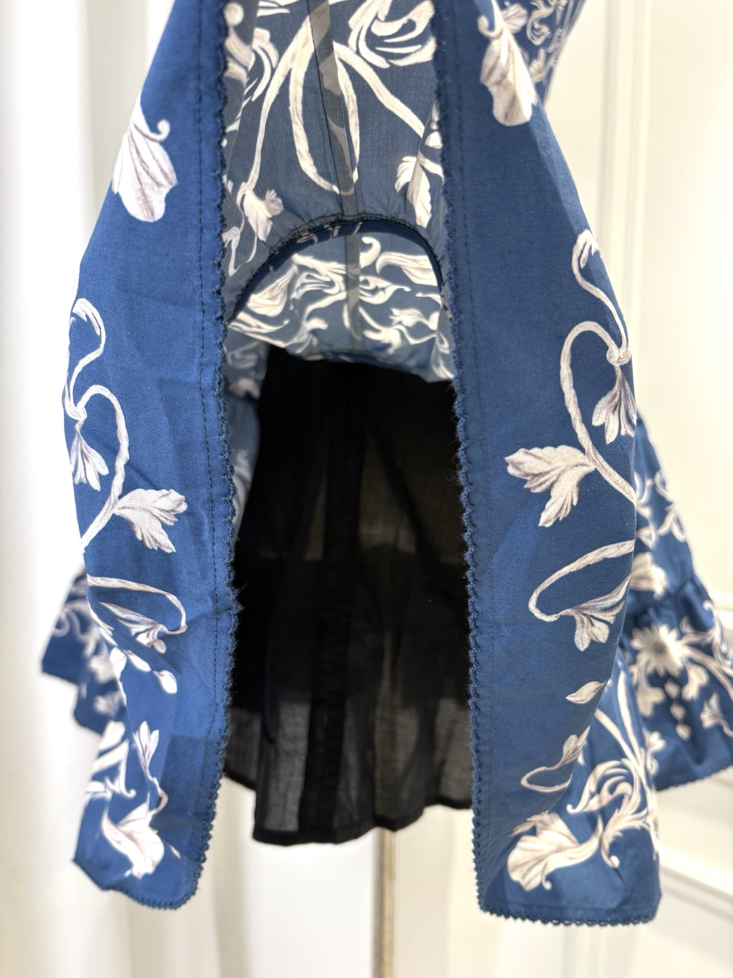 Shell Resort Dress G018 from the Agua inspired collection image 2