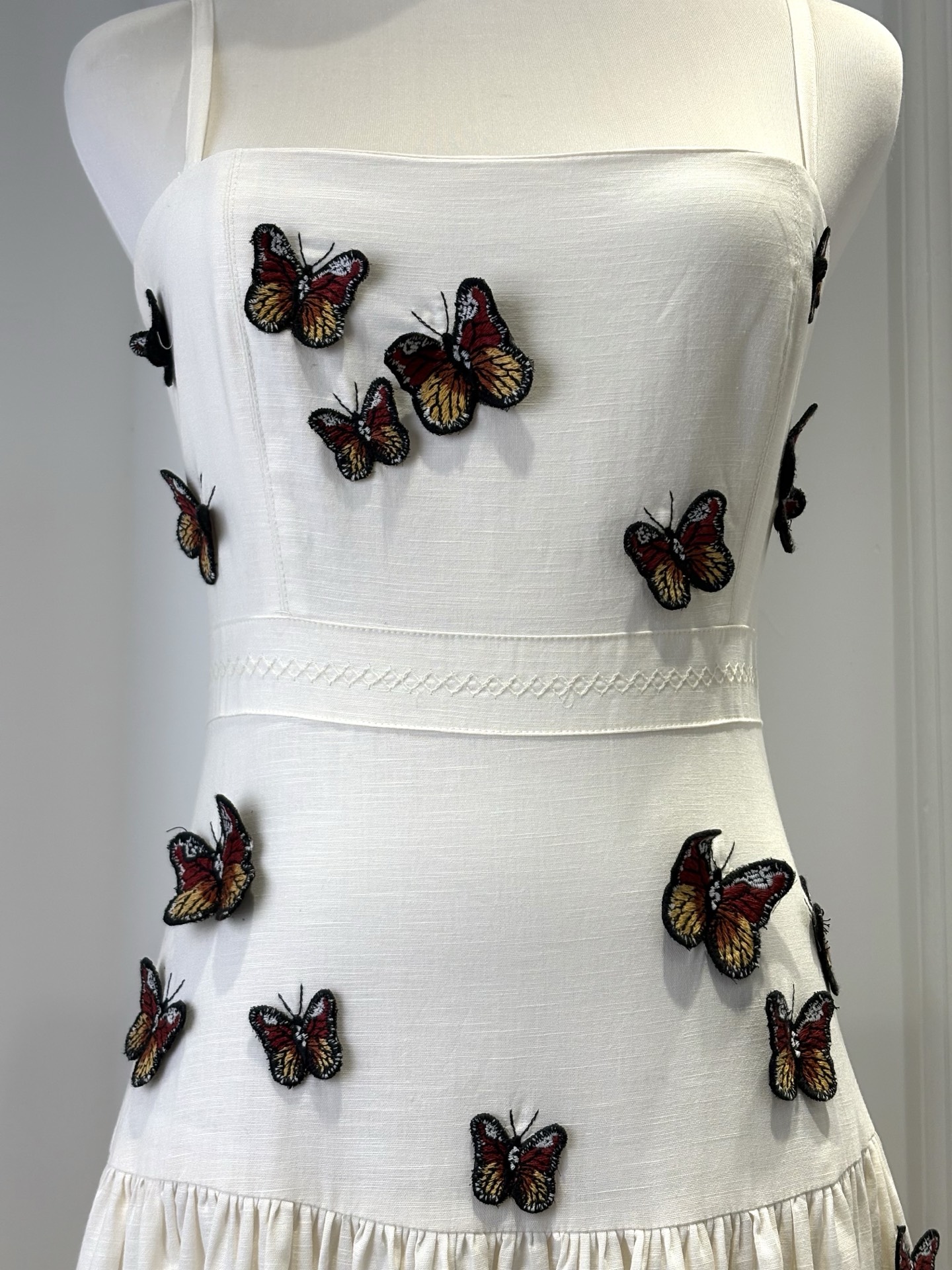 Tropical Occasion Dress G025 from the Agua inspired collection image 4