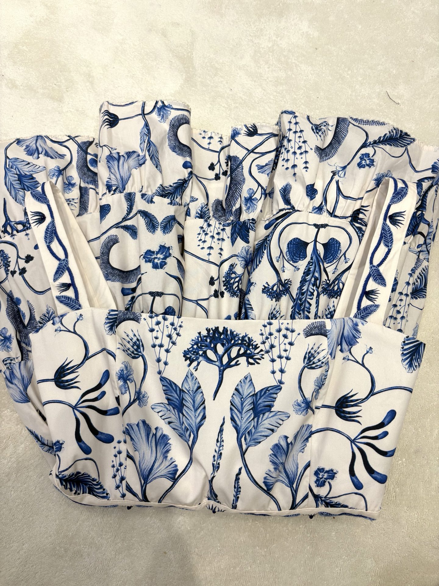 Sunlit Holiday Dress G019 from the Agua inspired collection image 3