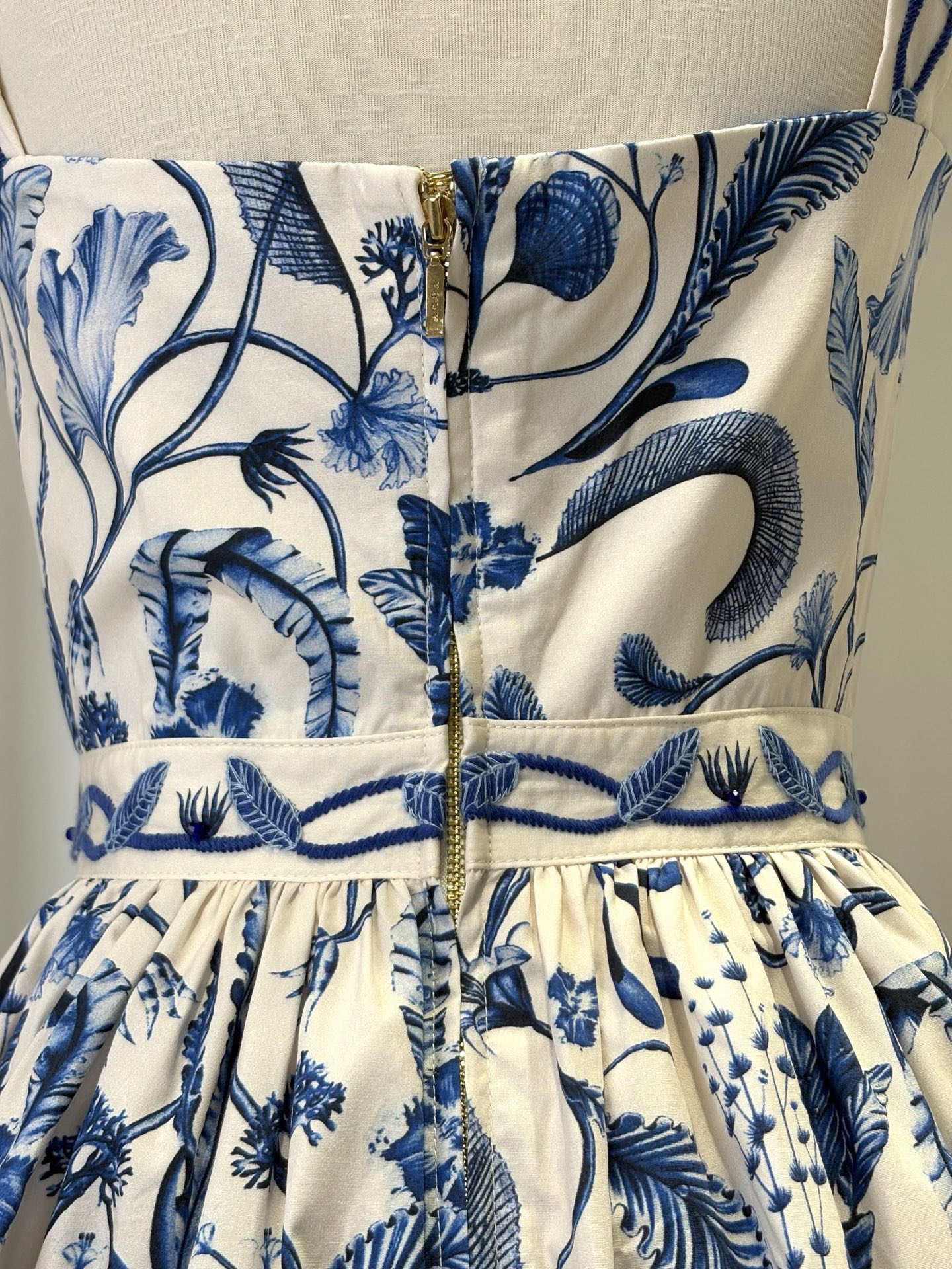 Sunlit Holiday Dress G019 from the Agua inspired collection image 5