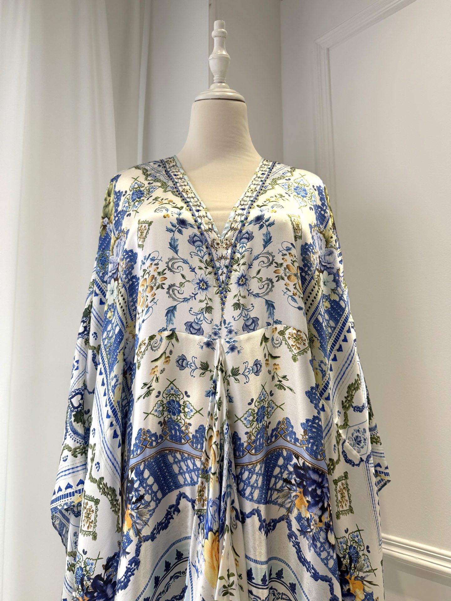 Peony Occasion Dress B689 from the Camilla inspired collection image 2