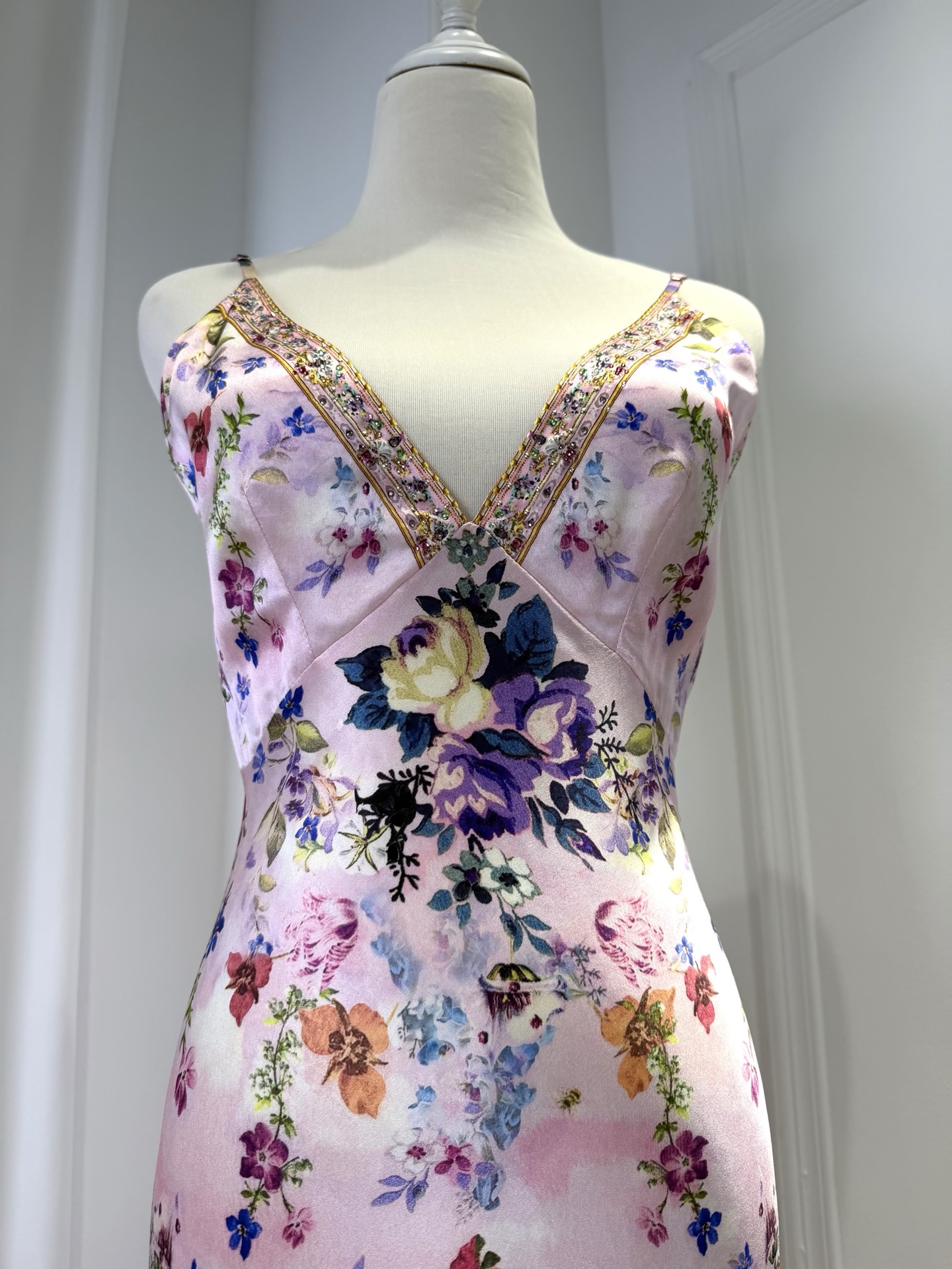 Azure Printed Dress B684 from the Camilla inspired collection image 4