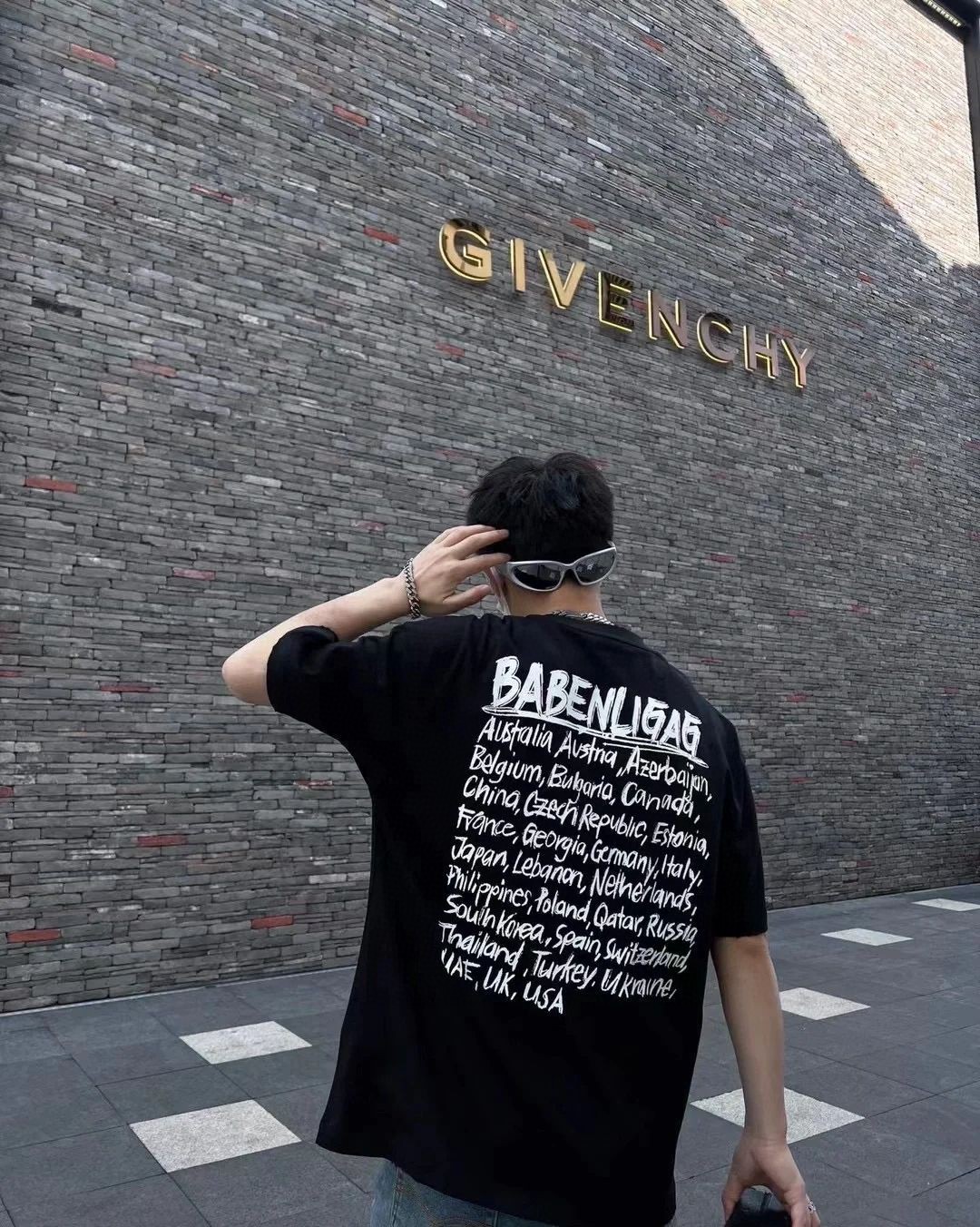 Alternative view of Balenciaga T-Shirt 04056