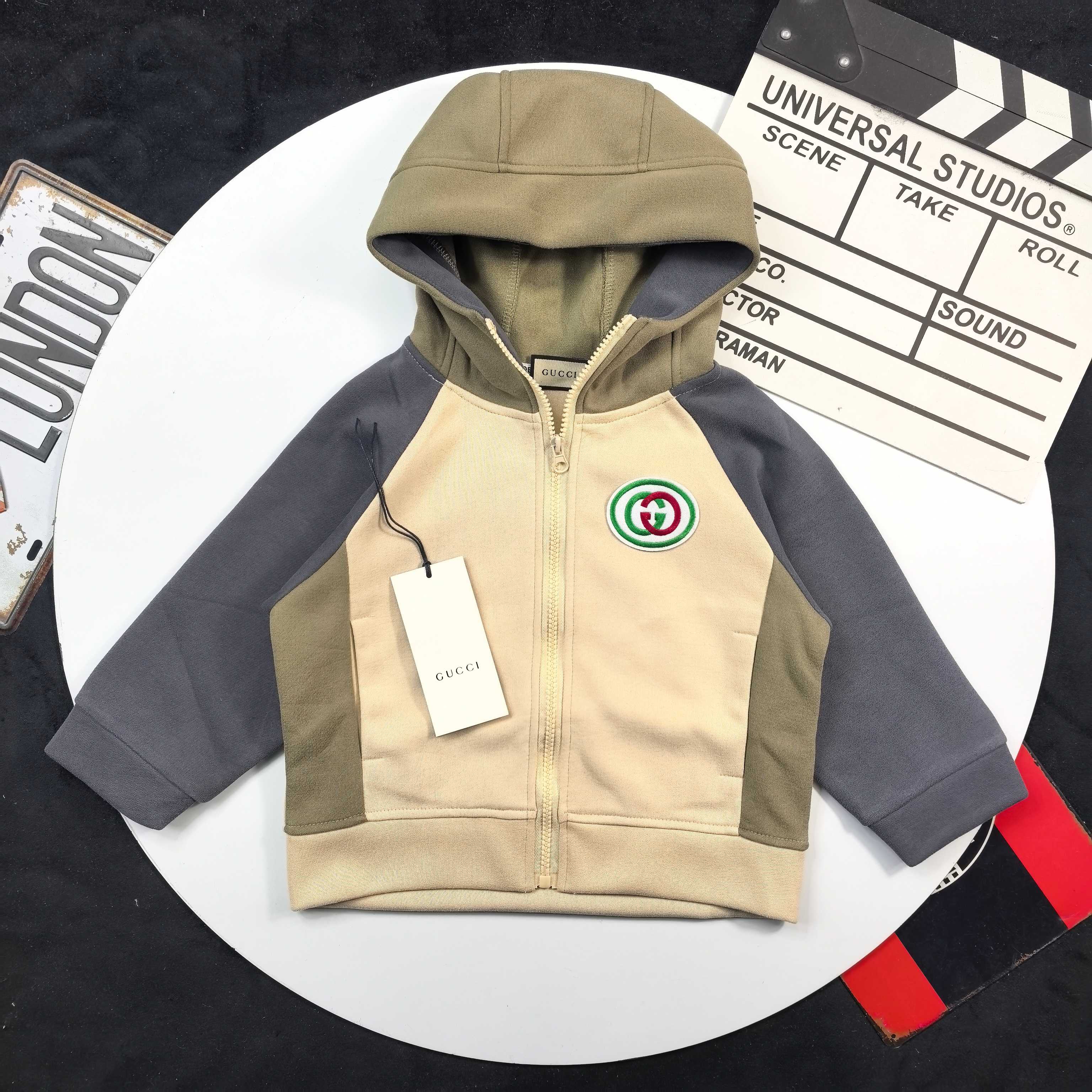 🌐 Gucci ♻️ Chaquetas (90-150) ♻️Sudaderas con capucha 🎗¡Etiqueta original! ¡Paquete original! Marca original! 🌐 💯Su…