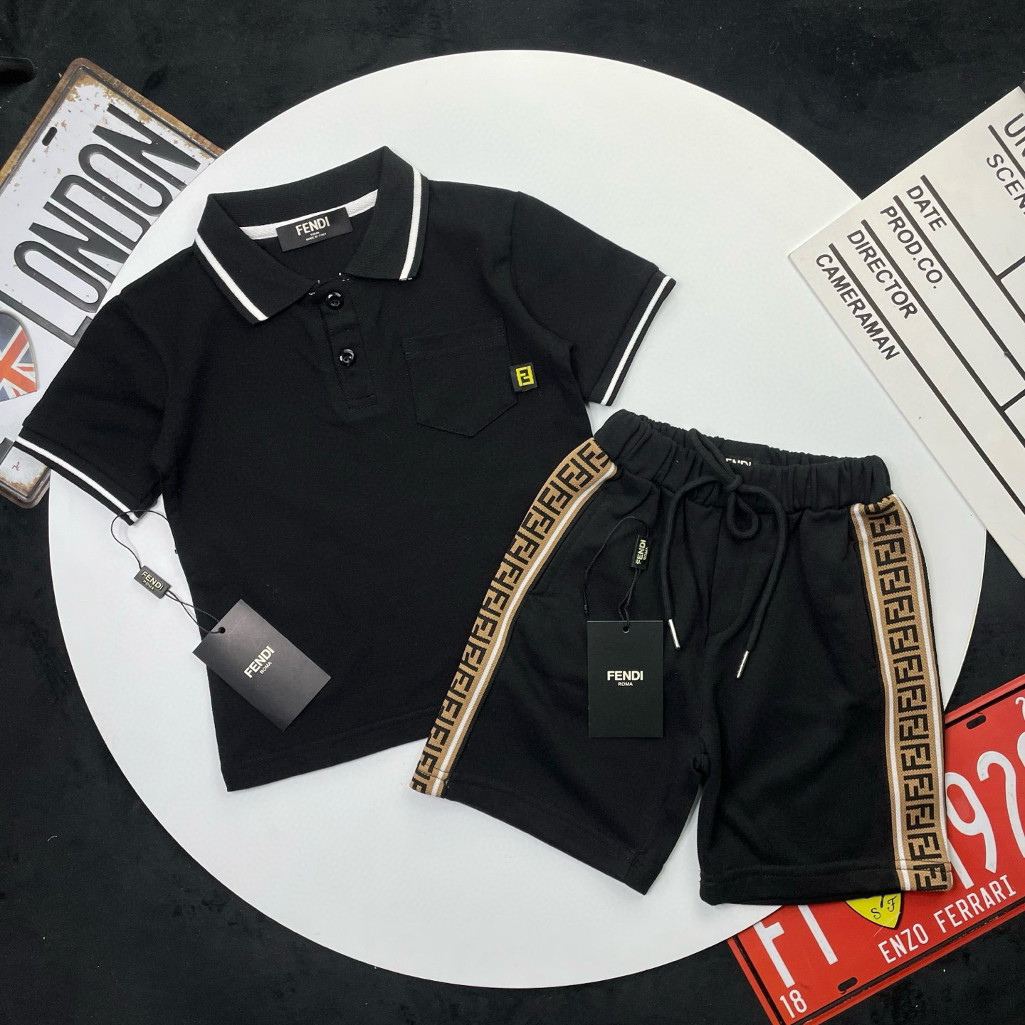 🌐Fendi ♻️ Conjunto (90-150) ♻️ POLO ♻️ Pantalones cortos 🎗 ¡Etiqueta original! ¡Embalaje original! ¡Marca original! �…