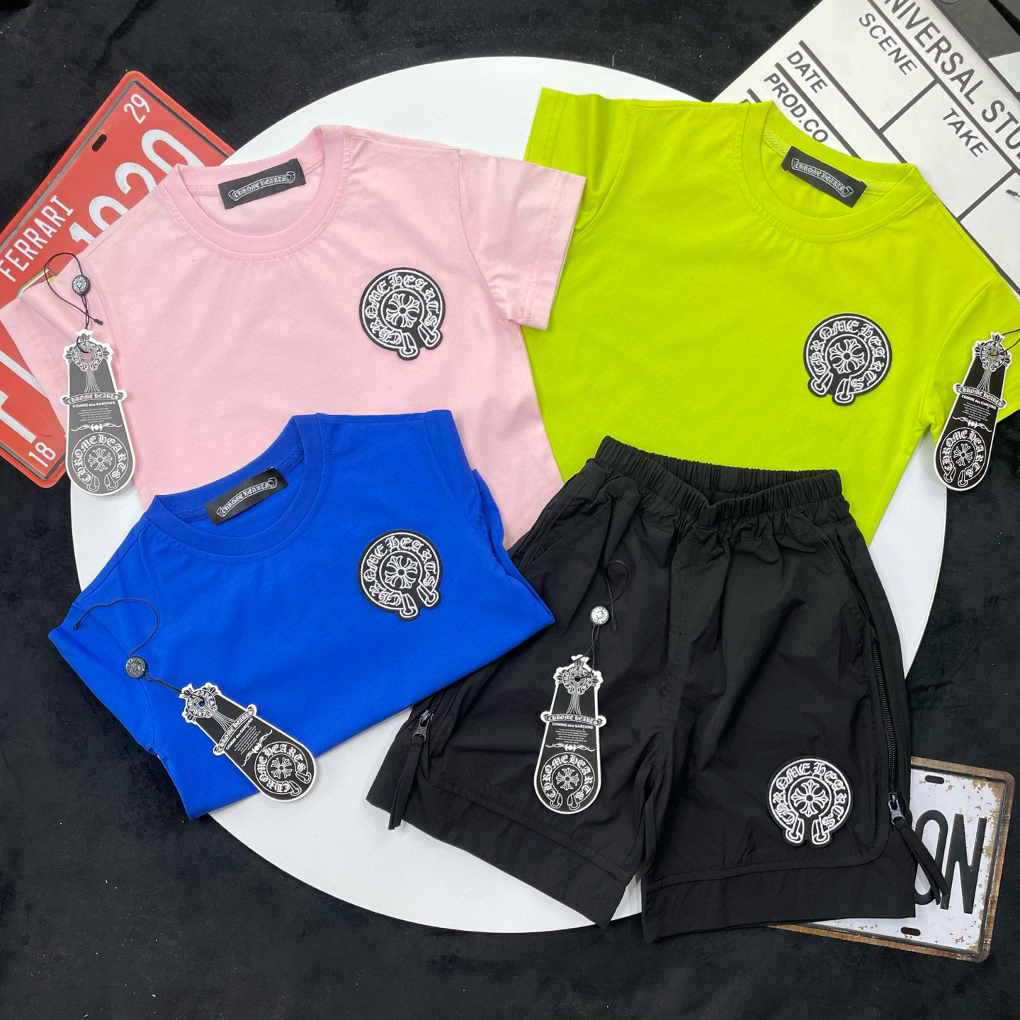 🌐 Chrome Hearts ♻️ Conjunto (90-150) ♻️ Camiseta ♻️ Pantalones cortos 🎗Etiqueta original, embalaje original, marca or…