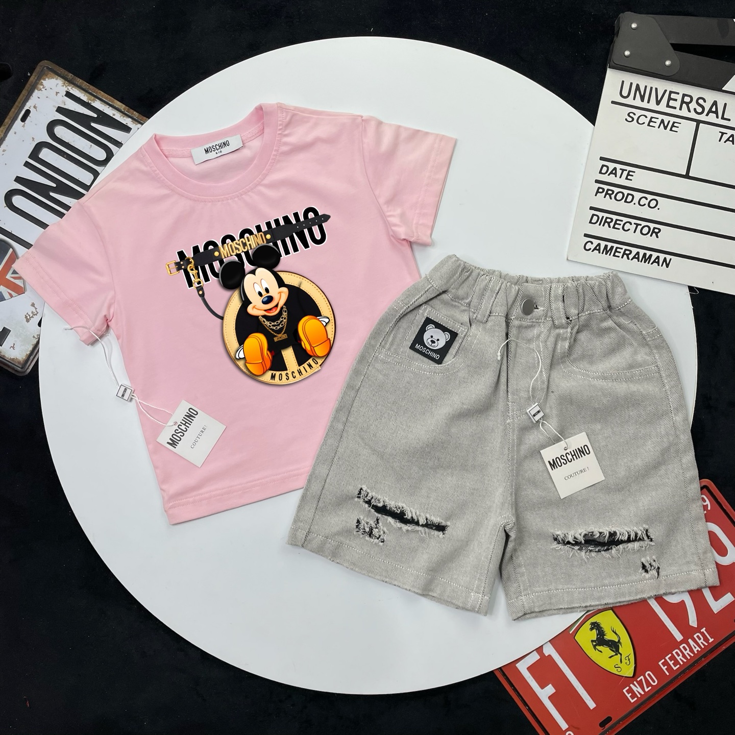 🌐 Moschino ♻️ Conjunto (90-150) ♻️ Camiseta ♻️ Pantalones cortos 🎗 ¡Etiqueta original! ¡Embalaje original! ¡Marca ori…
