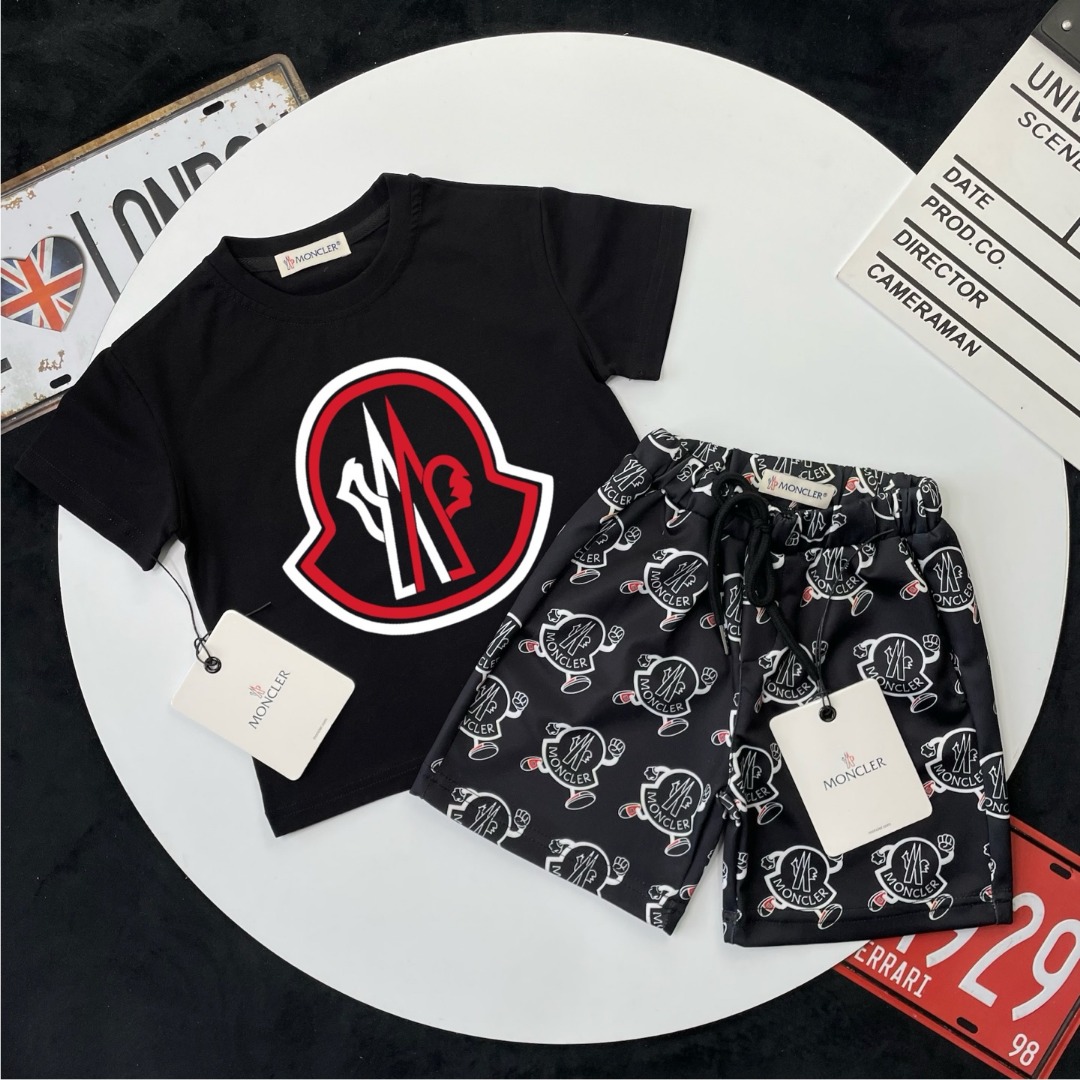 🌐Moncler ♻️ Conjunto (90-150) ♻️ Camiseta ♻️ Pantalones cortos 🎗 ¡Etiqueta original! ¡Embalaje original! ¡Marca origi…