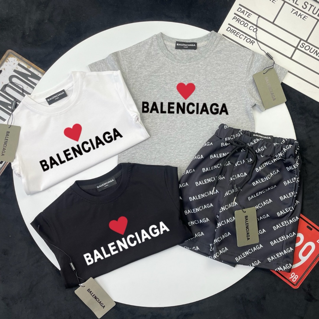 🌐Balenciaga ♻️ Conjunto (90-150) ♻️ Camiseta ♻️ Pantalones cortos 🎗¡Etiqueta original! ¡Bolsa original! ¡Marca origin…