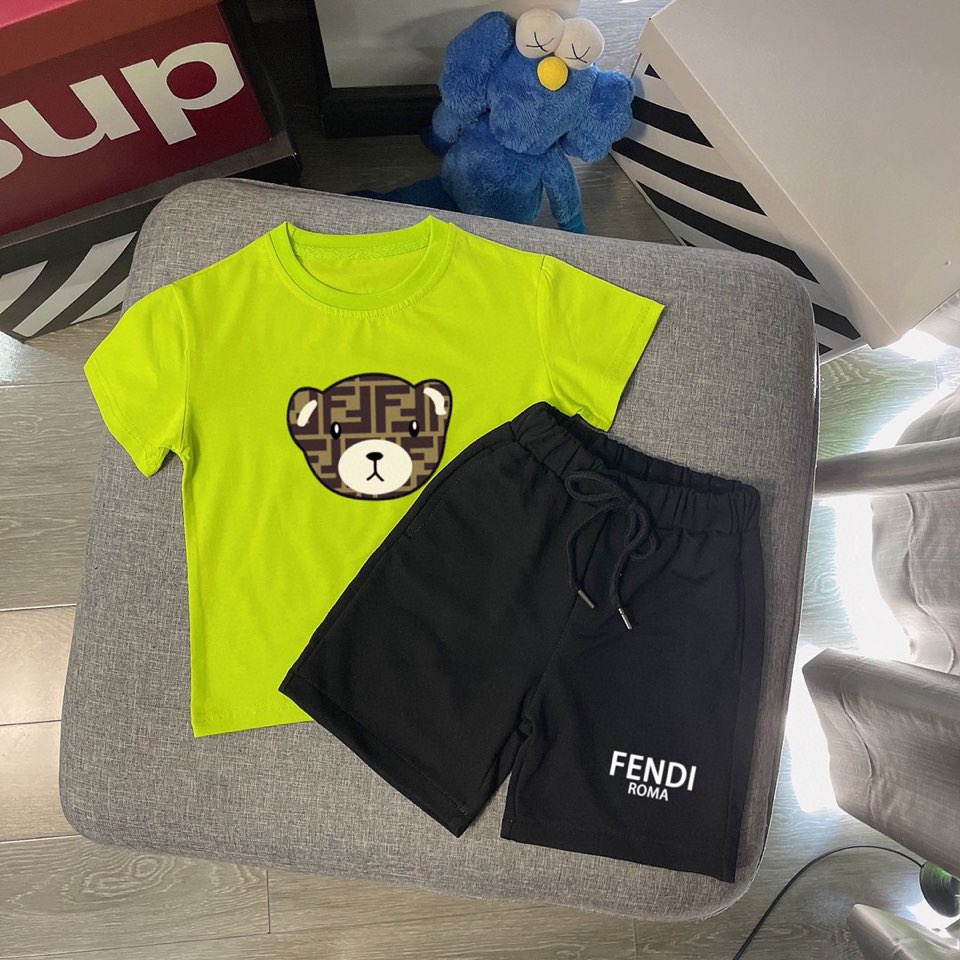 🌐 Fendi ♻️ Conjunto de camisetas (90-150) ♻️Camiseta ♻️Pantalones cortos 🎗¡Etiqueta original! ¡Embalaje original! ¡Ma…