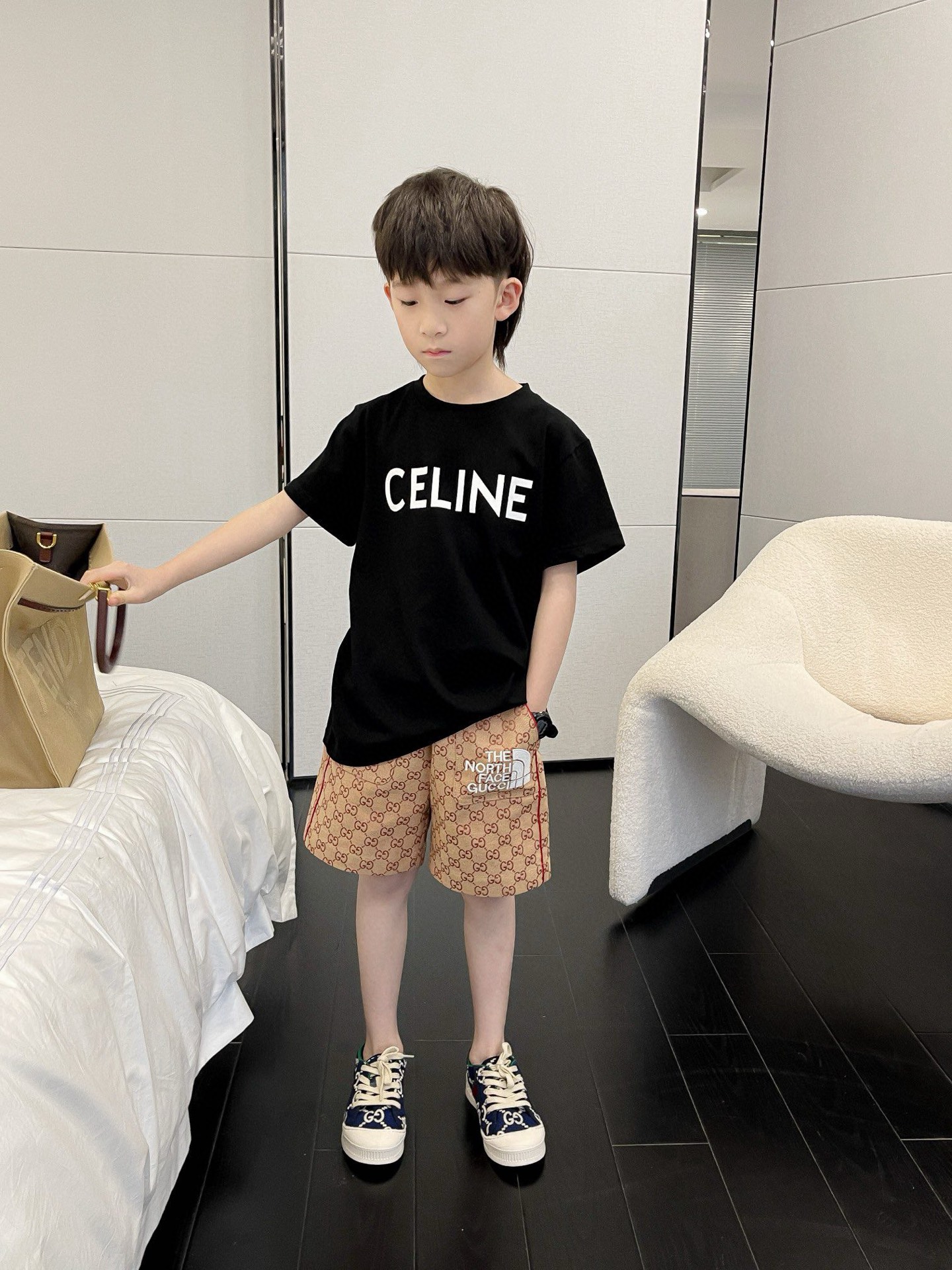 🌐 CELINE ♻️ Camiseta (90-150) ♻️Manga corta 🎗¡Etiqueta original! ¡Embalaje original! ¡Marca original!🌐 💯Suministro …