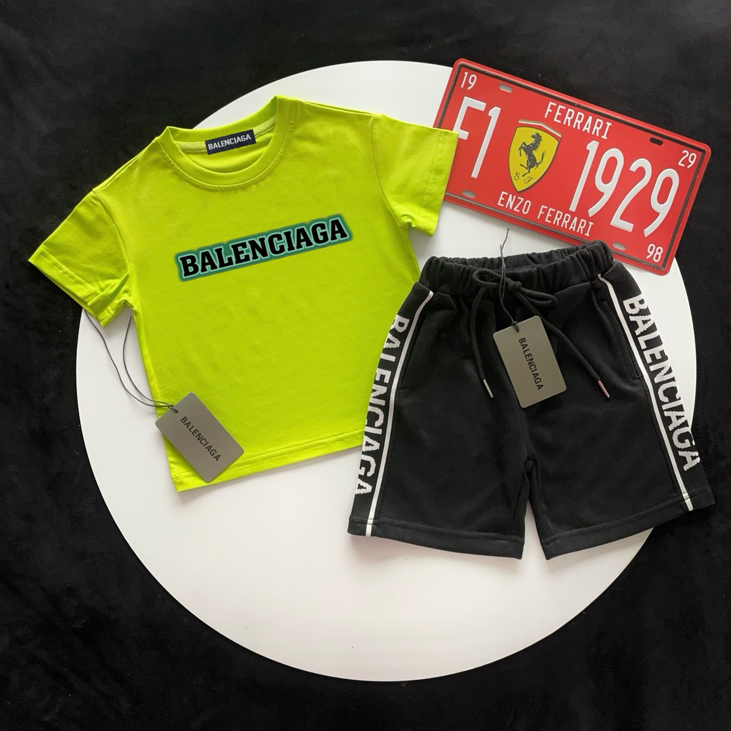 🌐 Balenciaga ♻️ Traje de 9 colores (90-150) ♻️Camiseta ♻️Shorts 🎗Etiqueta original! ¡Paquete original! Marca original…