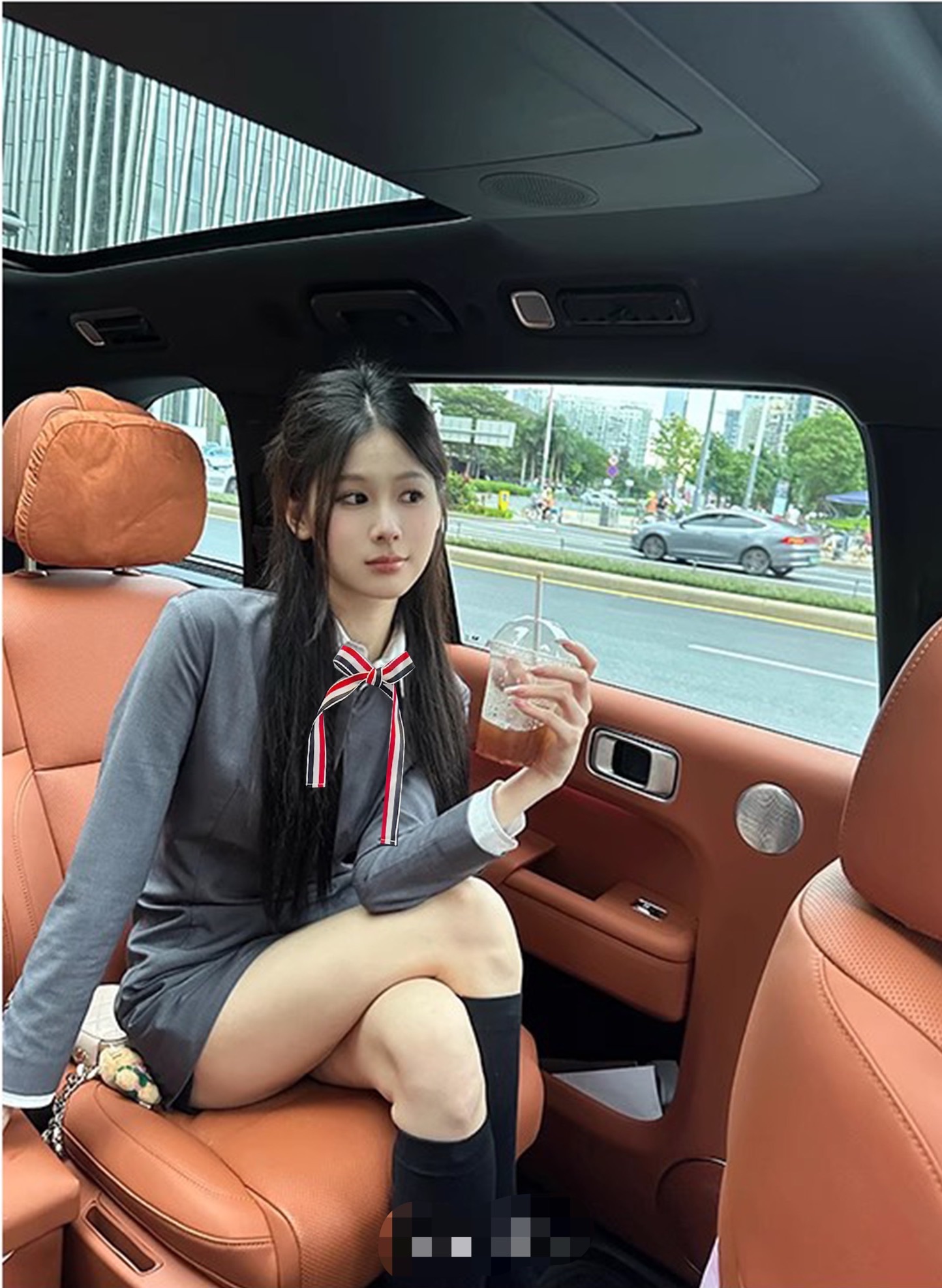 New Thong P679: High-Quality College Style with Hidden Details and Enzyme Color Accents - 图片 4