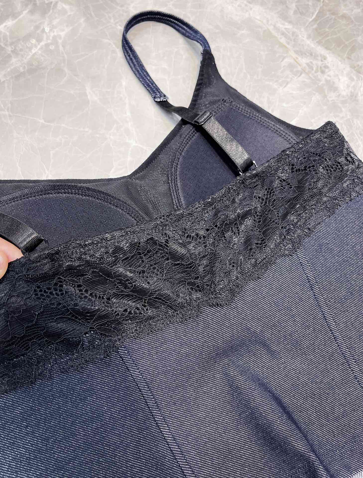 Exclusive Explosive Belt Female Suit with Professional Bra Structure in Blue – Limited Sale - 图片 4