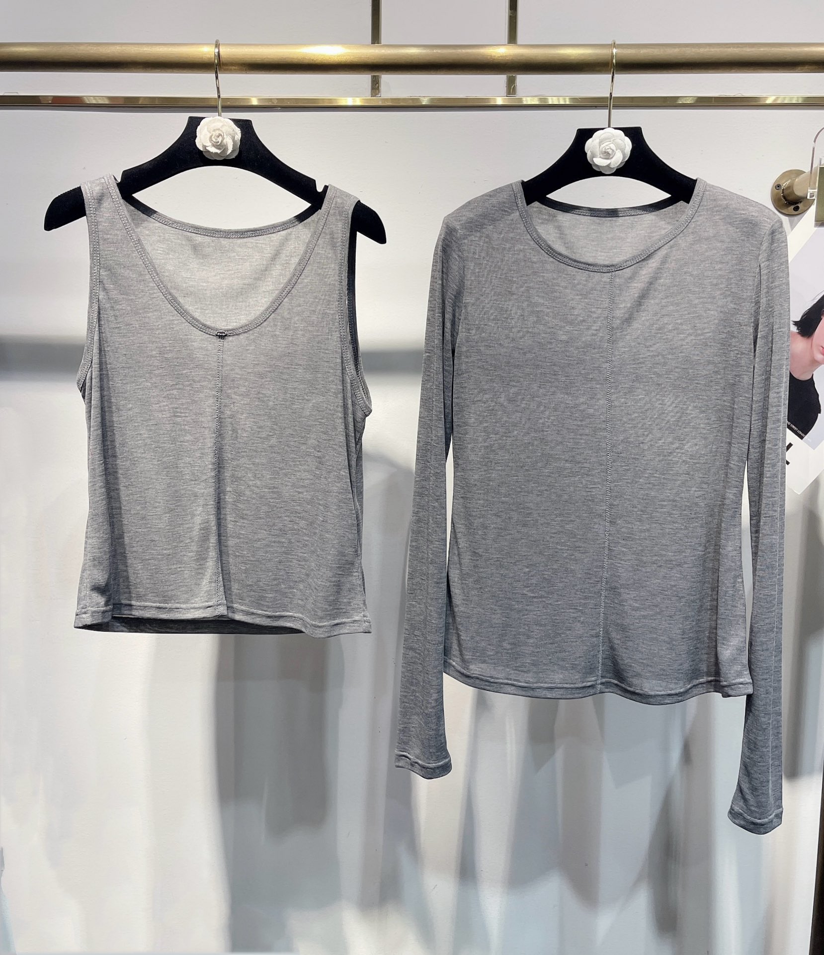 “25AW Women’s Silk Wool Suit with Exclusive Design Vests for Unique Style and Comfort” - 图片 1