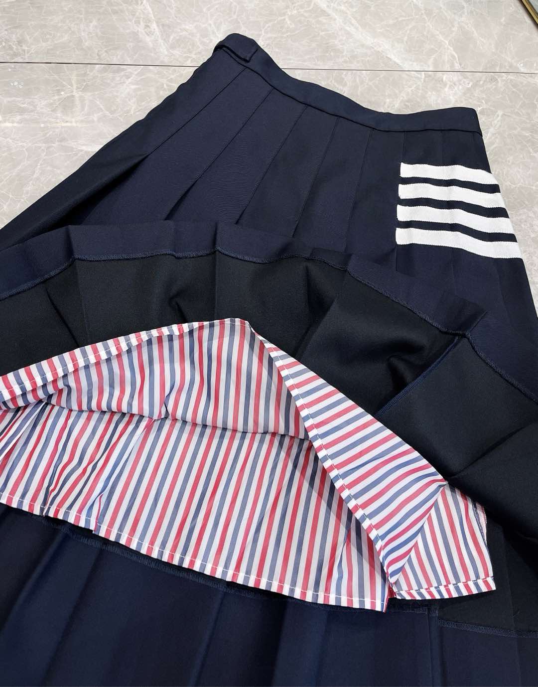 THOM BROWN Monochrome High-Quality Wool Jacket with Natural Shell Buttons. - 图片 6