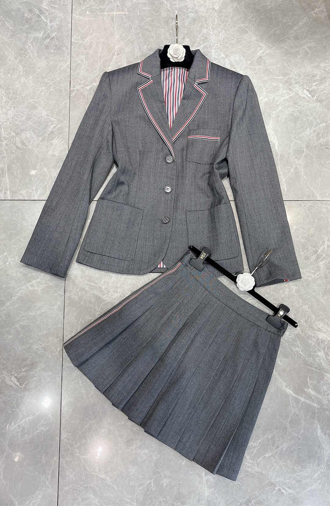 High-Quality Monochrome Women’s Suit by THOM BROWN: Exclusive, Tailored, Premium Materials