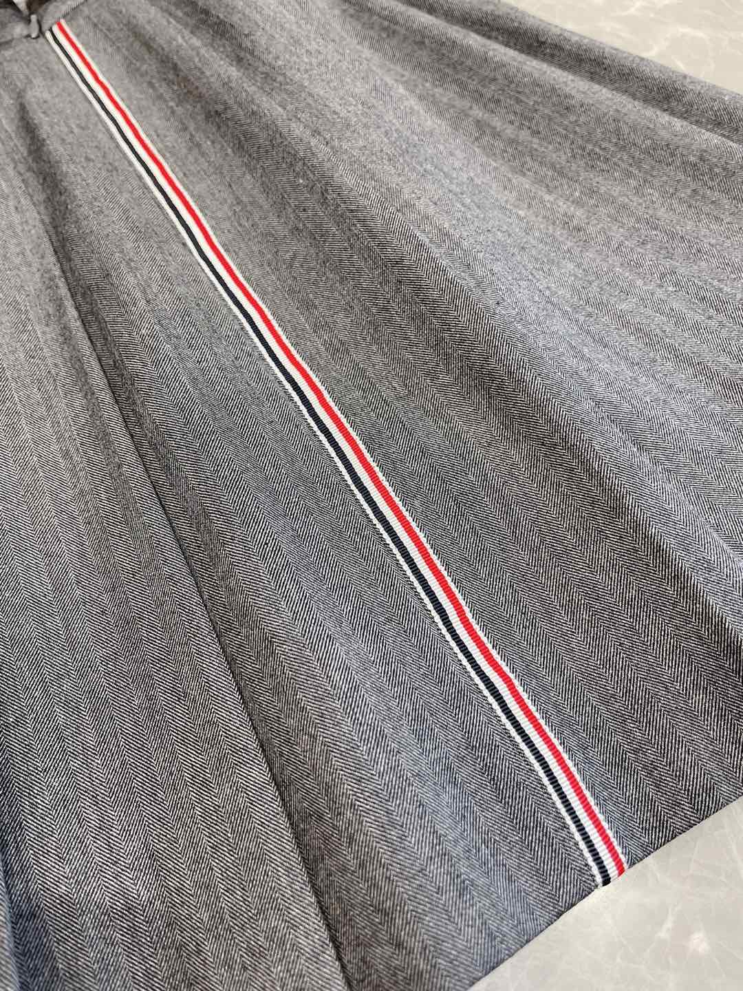 High-Quality Monochrome Women’s Suit by THOM BROWN: Exclusive, Tailored, Premium Materials - 图片 7