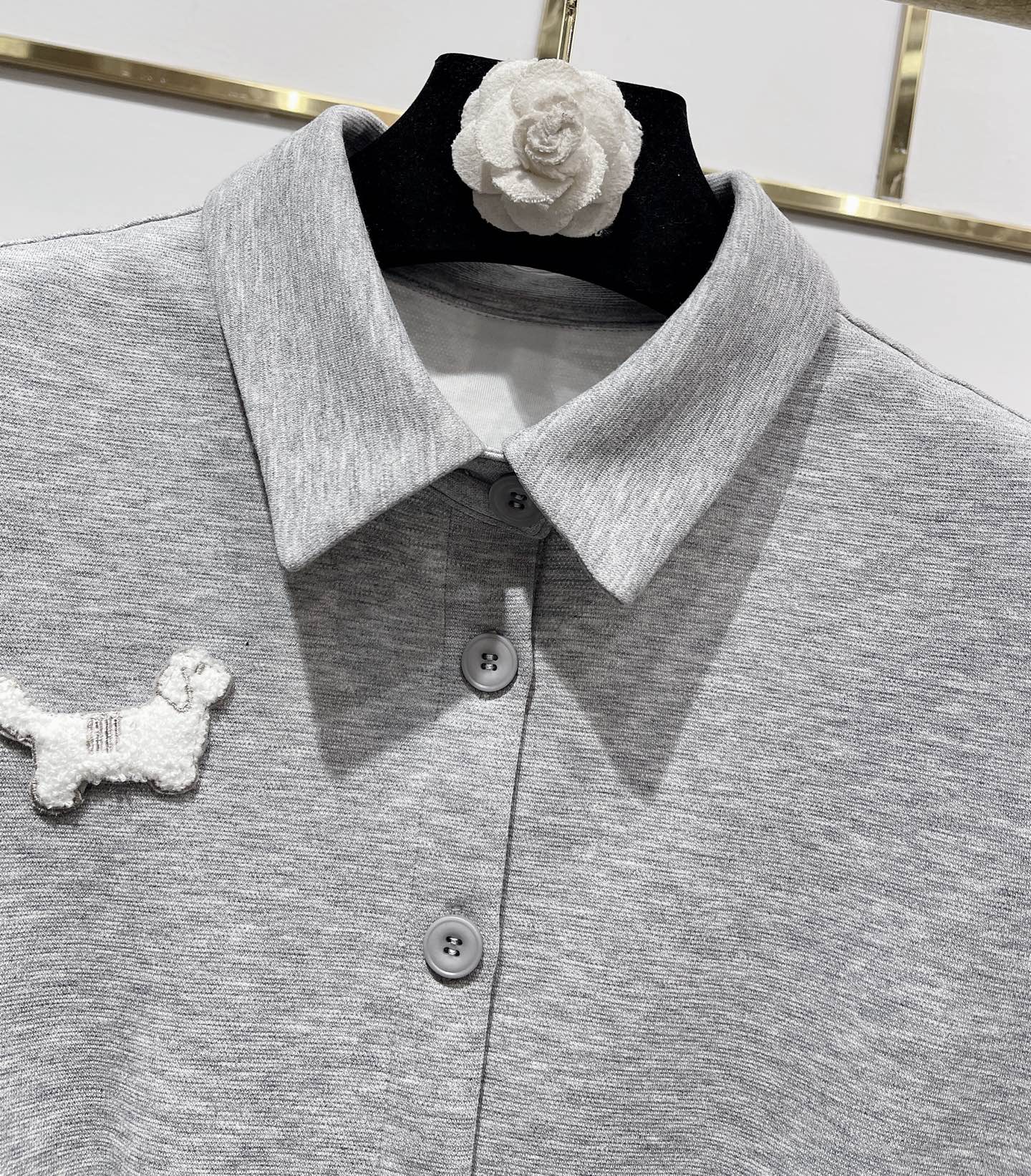 Stylish P690 Dress in Advanced Grey Hide Blue with Teddy Dog Embroidery. - 图片 3