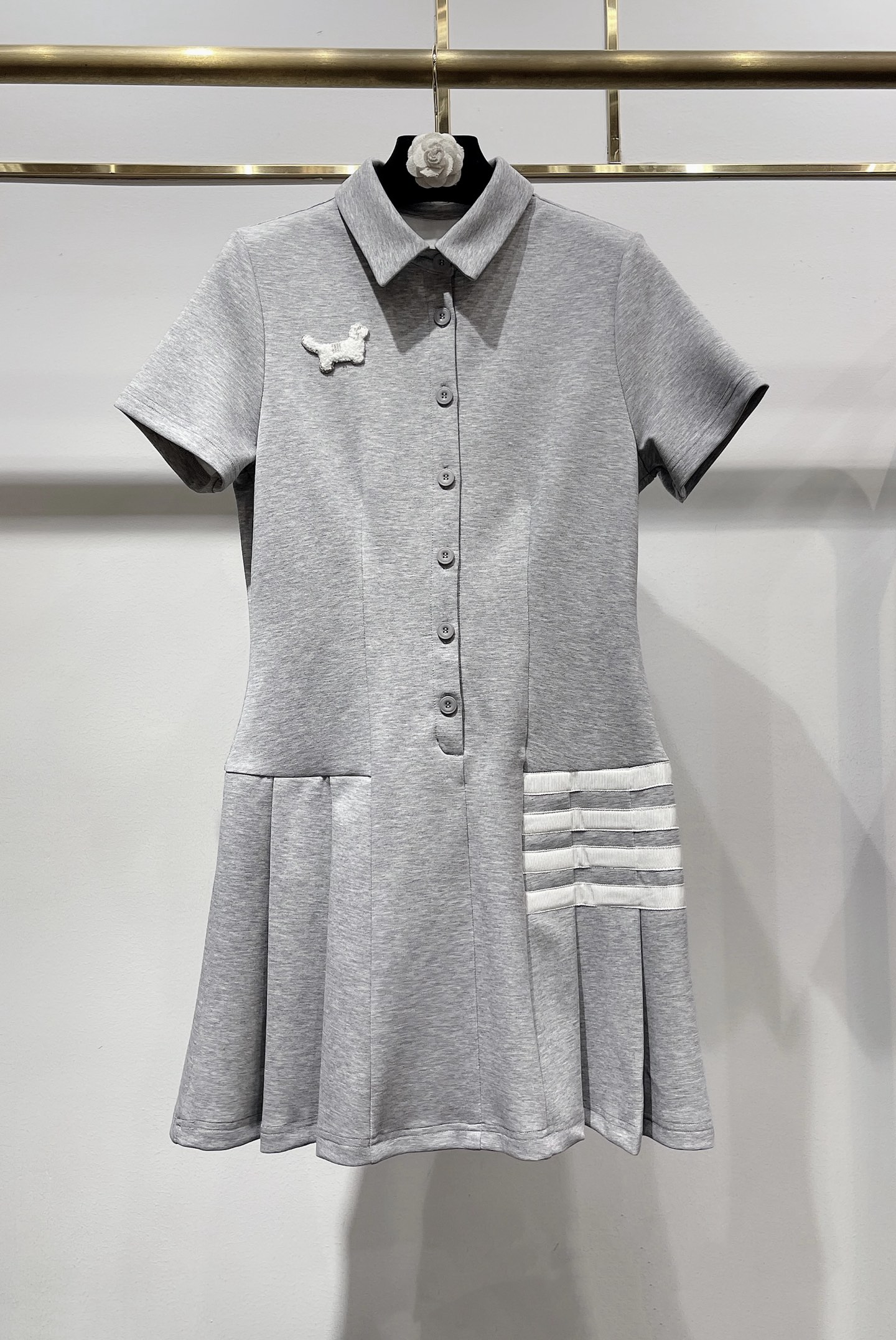 Stylish P690 Dress in Advanced Grey Hide Blue with Teddy Dog Embroidery. - 图片 2