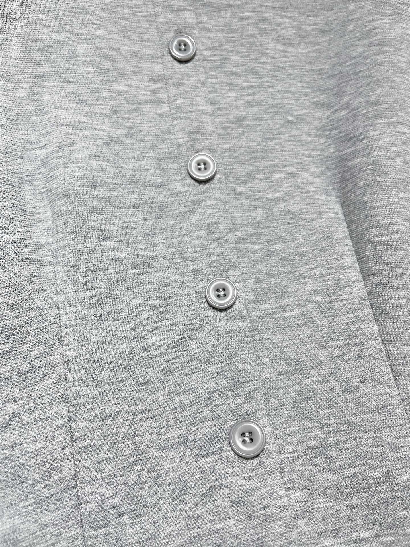 Stylish P690 Dress in Advanced Grey Hide Blue with Teddy Dog Embroidery. - 图片 6