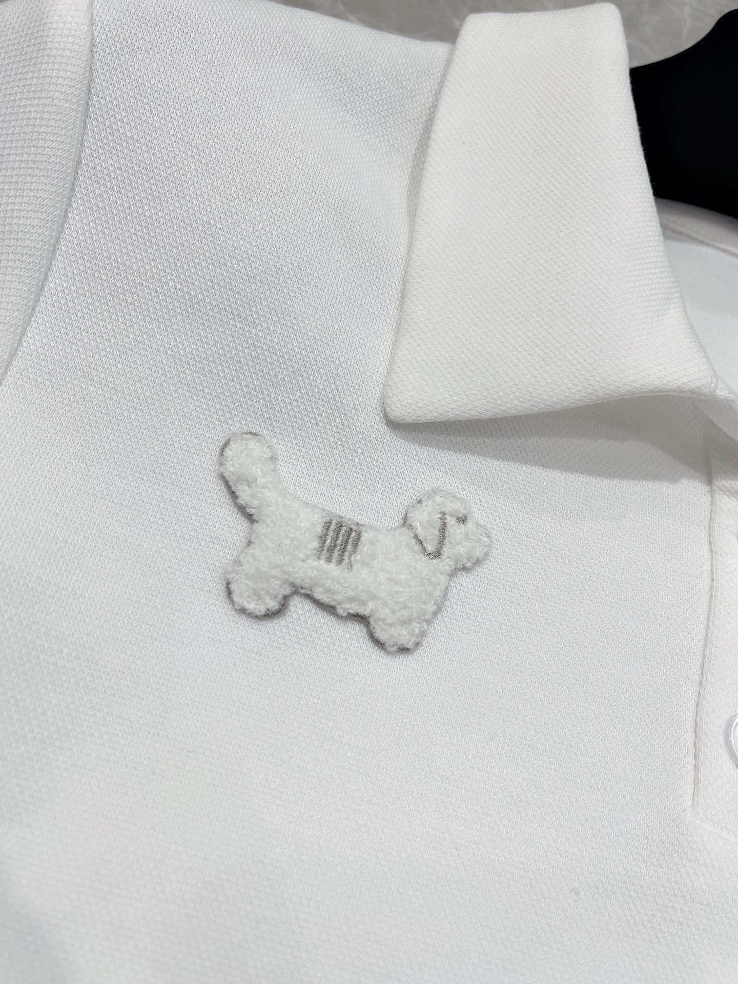 Stylish Thom Browne Teddy Dog Embroidered Women’s Suit with High Fashion Upgrade - 图片 4