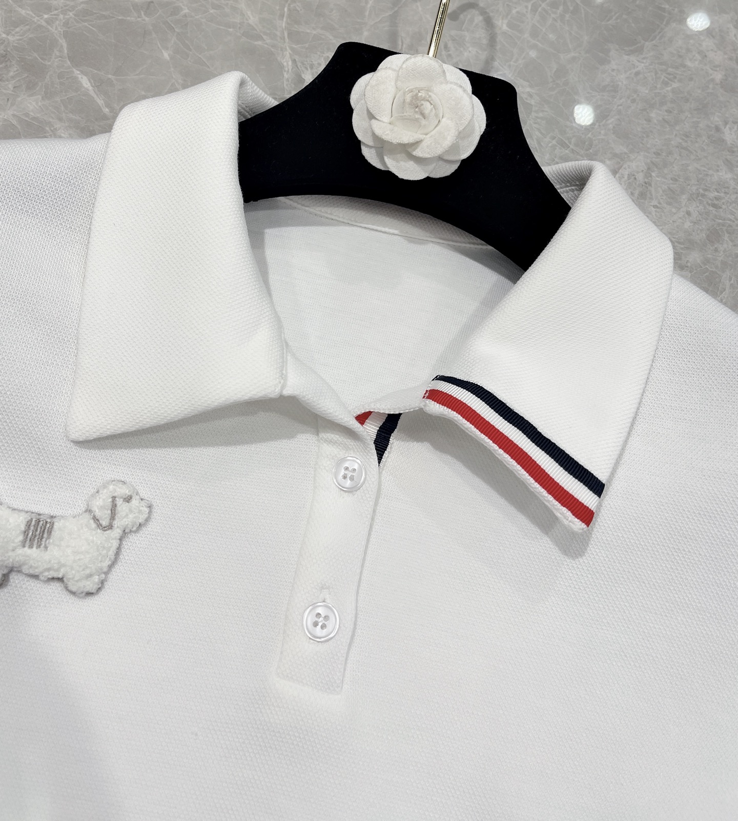 Stylish Thom Browne Teddy Dog Embroidered Women’s Suit with High Fashion Upgrade - 图片 3