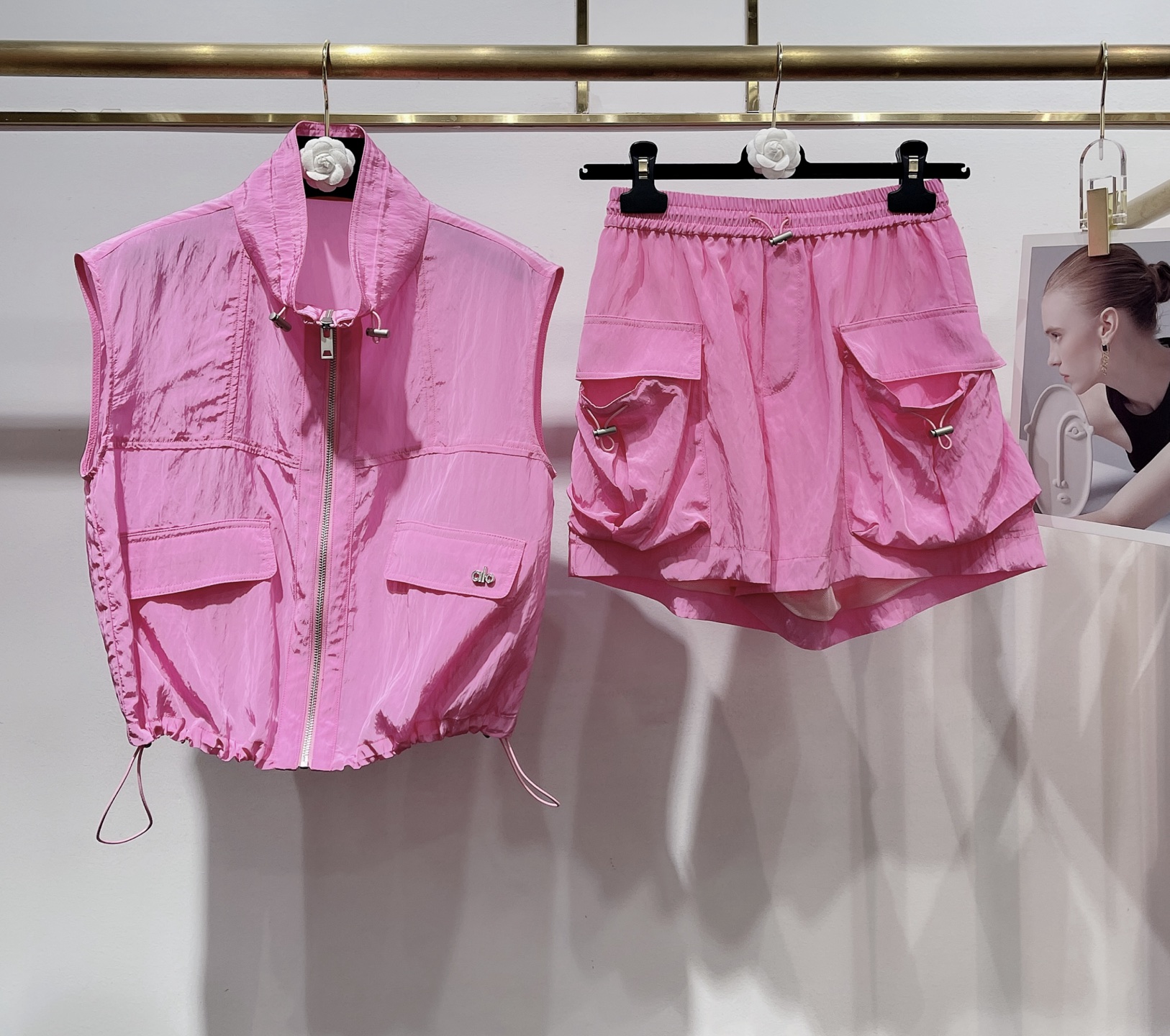 Women’s Suit Package: Hardcore Style, Custom Comfort, High Waist, Airy Design - 图片 1
