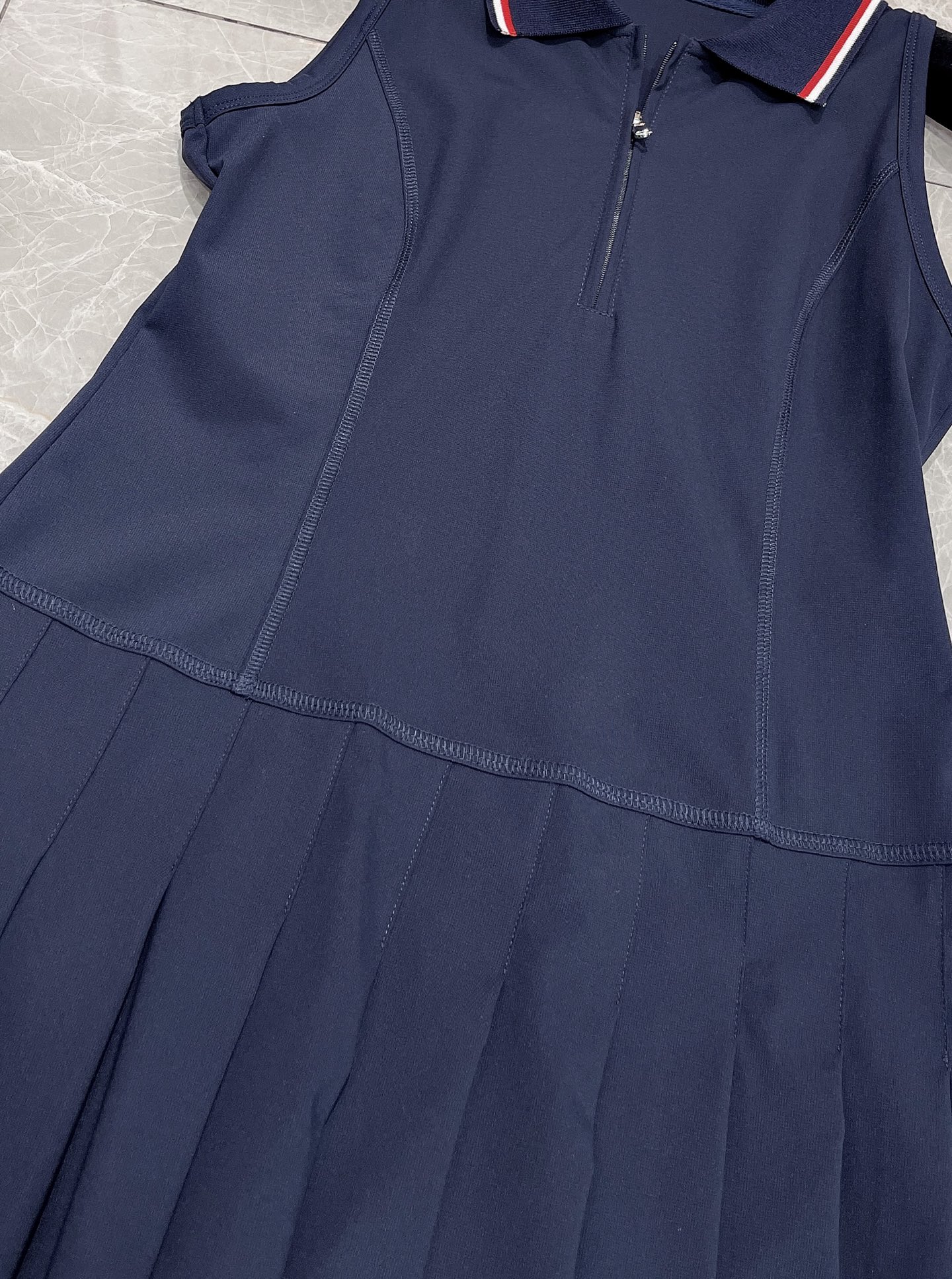 High-Quality College Knitted Dress with Hierarchy Look in Hide Blue, Exclusive Spot Sale - 图片 8