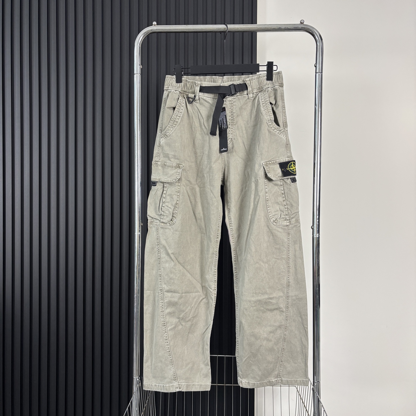 Alternative view of Pants 06640