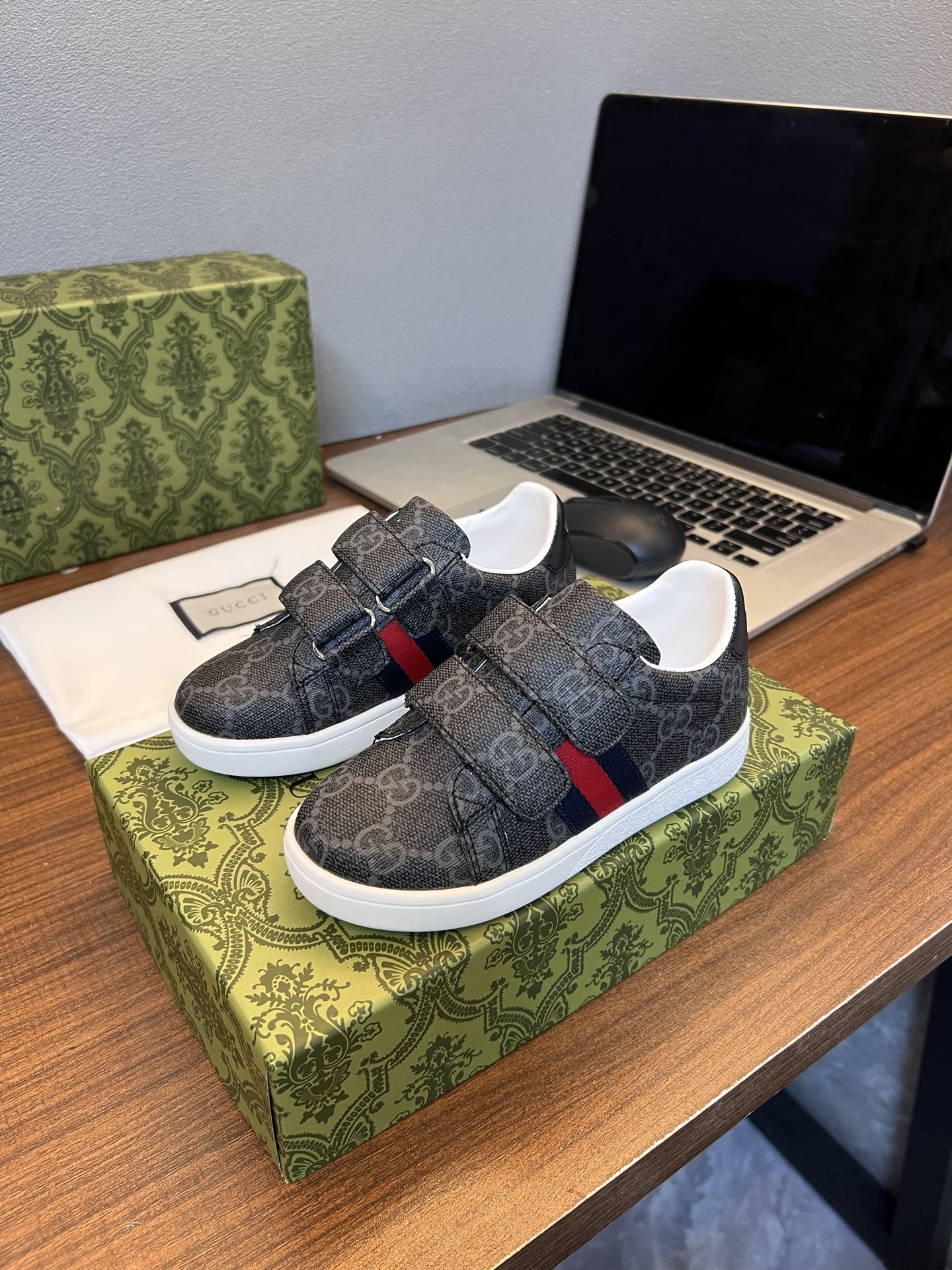 NO:617294,Children's shoes GUCCl, sizes 23 to 35, Gucci series, gucci, gucci,19860909童鞋古奇GUCCl,码数23到35,,古驰系列,gucci,gucci,,Children's