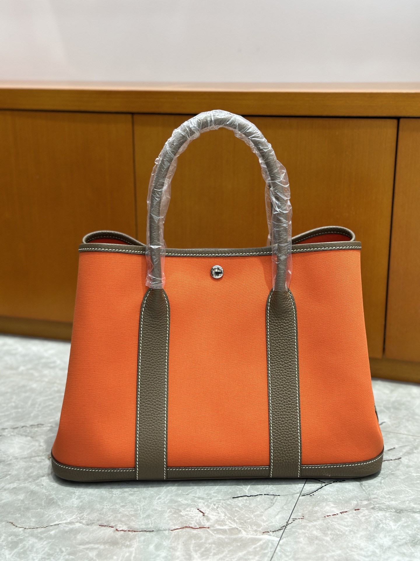 NO:741187,30, 36cm garden bag single layer canvas, real shot, elephant gray/orange canvas, suitable for commuting and going out on the street!  !  Full of luxury, Hermes, hermes, Hermes,1986090930、36cm 花园包单层帆布 现货实拍 大象灰/橙帆布 通勤 出街都很适配！！满满高级感,爱马仕,hermes,Hermes,,Bag