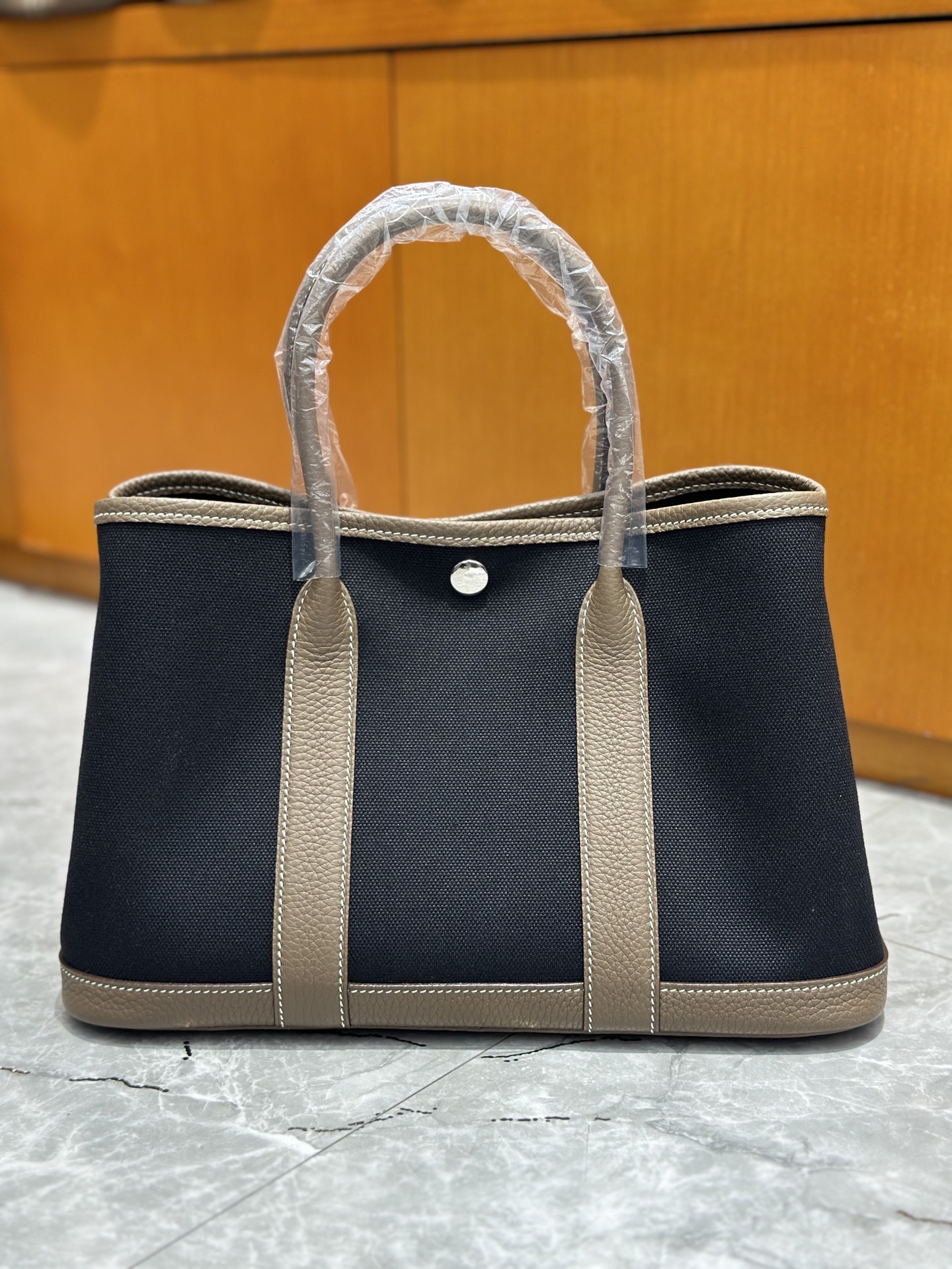 NO:741190,30, 36cm Elephant Gray/Black Canvas Garden Bag Single Layer Canvas, Real Shot, Suitable for Commuting and Going Out!  !  Full of luxury, Hermes, hermes, Hermes,1986090930、36cm 大象灰/黑帆布 花园包单层帆布 现货实拍 通勤 出街都很适配！！满满高级感,爱马仕,hermes,Hermes,,Bag