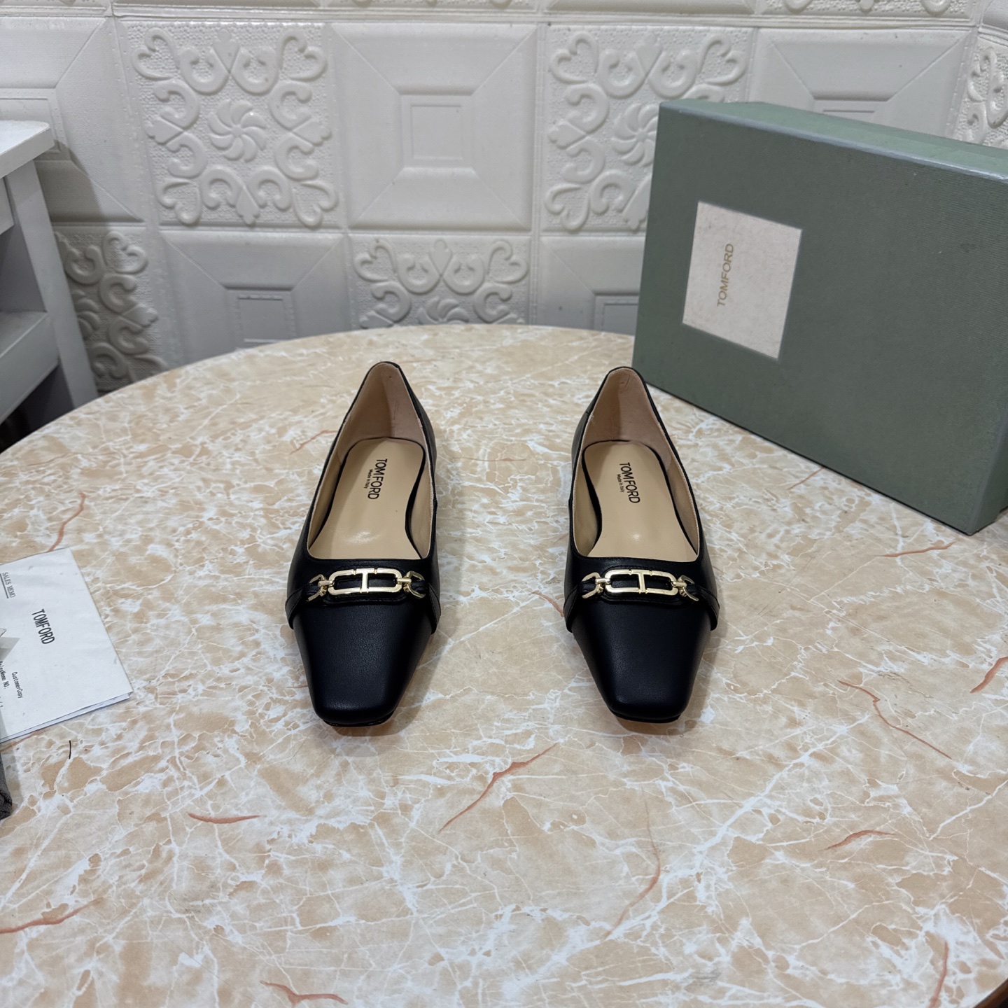 NO:234977,TOM FORD Top Version High Quality 2025 New Logo Chain Decoration High Heels Upper Cowhide Sheepskin Heels High Flat Sole AAA Grade Original Leather Outsole SIZE34-43 (34 42 43 Customized No Returns) P, Single Shoes, Tom ford, High Heels, Cowhide, Sheepskin, Leather Soles19860909TOM FORD顶级版本 高品质 2025新款 logo链条装饰高跟鞋 鞋面牛皮 垫脚羊皮 跟高平底 鞋底AAA级原版真皮大底 SIZE34-43（34 42 43订做不退换） P,单鞋,tom ford,high heels,cowhide,sheepskin,Leather soles,Women's Shoes