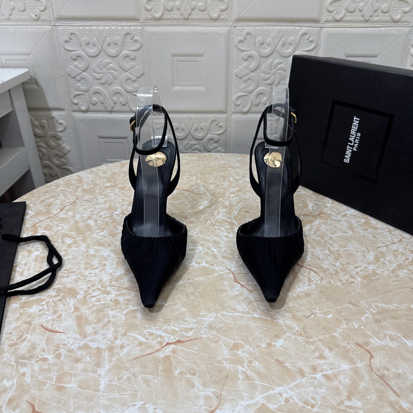 NO:265744,YSL. Top version. High quality. Configure full packaging. 2025 new style silk bag head, thin heel sandals, silk upper, inner sheepskin, heel height: 10.5cm, outsole, A-grade original leather outsole, size SIZE.34–43 (34.42.43 custom made, no return or exchange), high heels, saint laurent, sandals, high heels, sheepskin, real silk, Leather soles19860909YSL.顶级版本.高品质. 配置全套包装 2025新款 真丝包头 细跟凉鞋 鞋面真丝 内里羊皮 跟高:10.5cm 大底A级原版真皮大底 码数SIZE.34–43（34.42.43订做不退不换）,高跟鞋凉鞋,saint laurent,sandals,high heels,sheepskin,real silk,Leather soles,Women's Shoes