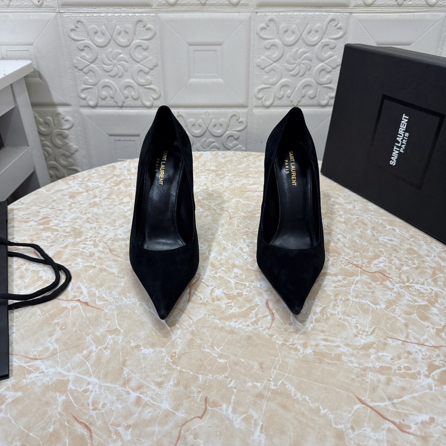 NO:404932,YSL. Top version. High quality. Configure full packaging 2025 classic style 1:1 mold opening brand letter heel shoes, upper stone pattern/paper leather/leopard print/yangjing/silk inner sheepskin heel height: 10.5cm outsole A-grade original black leather outsole size SIZE.34–43 (34.42.43 custom made, no return or exchange), high heels, saint laurent, high heels, sheepskin, real silk, sheep, Leather soles19860909YSL.顶级版本.高品质. 配置全套包装 2025经典款式 1:1开模 品牌字母跟单鞋 鞋面石头纹/漆皮/豹纹/羊京/真丝 内里羊皮 跟高:10.5cm 大底A级原版黑色真皮大底 码数SIZE.34–43（34.42.43订做不退不换）,高跟鞋单鞋,saint laurent,high heels,sheepskin,real silk,sheep,Leather soles,Women's Shoes