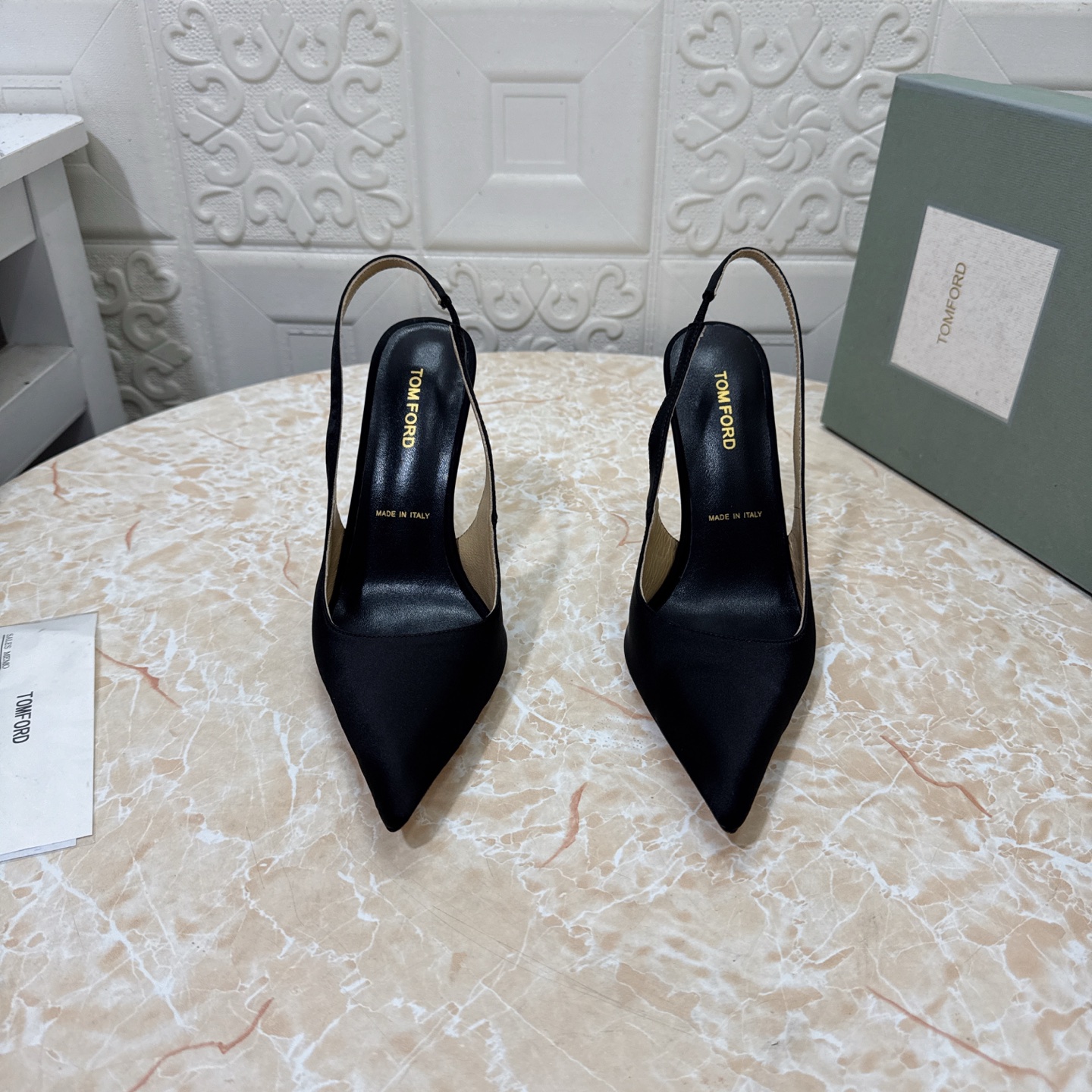 NO:747971,TOM FORD top version, high quality, 2026 new model, official website synchronization, 1:1 mold opening, high heels, hollow shoes, upper: silk, sheepskin, heel height 10.5cm, sole AAA grade original leather outsole SIZE34-43 (34 42 43 custom-made, non-returnable) P, high-heeled sandals, tom ford, sandals, high heels, sheepskin, real silk, Leather soles19860909TOM FORD顶级版本 高品质 2026新款 官网同步 1:1开模 高跟后空鞋 鞋面: 真丝 垫脚羊皮 跟高10.5cm 鞋底AAA级原版真皮大底 SIZE34-43（34 42 43订做不退换） P,高跟鞋凉鞋,tom ford,sandals,high heels,sheepskin,real silk,Leather soles,Women's Shoes