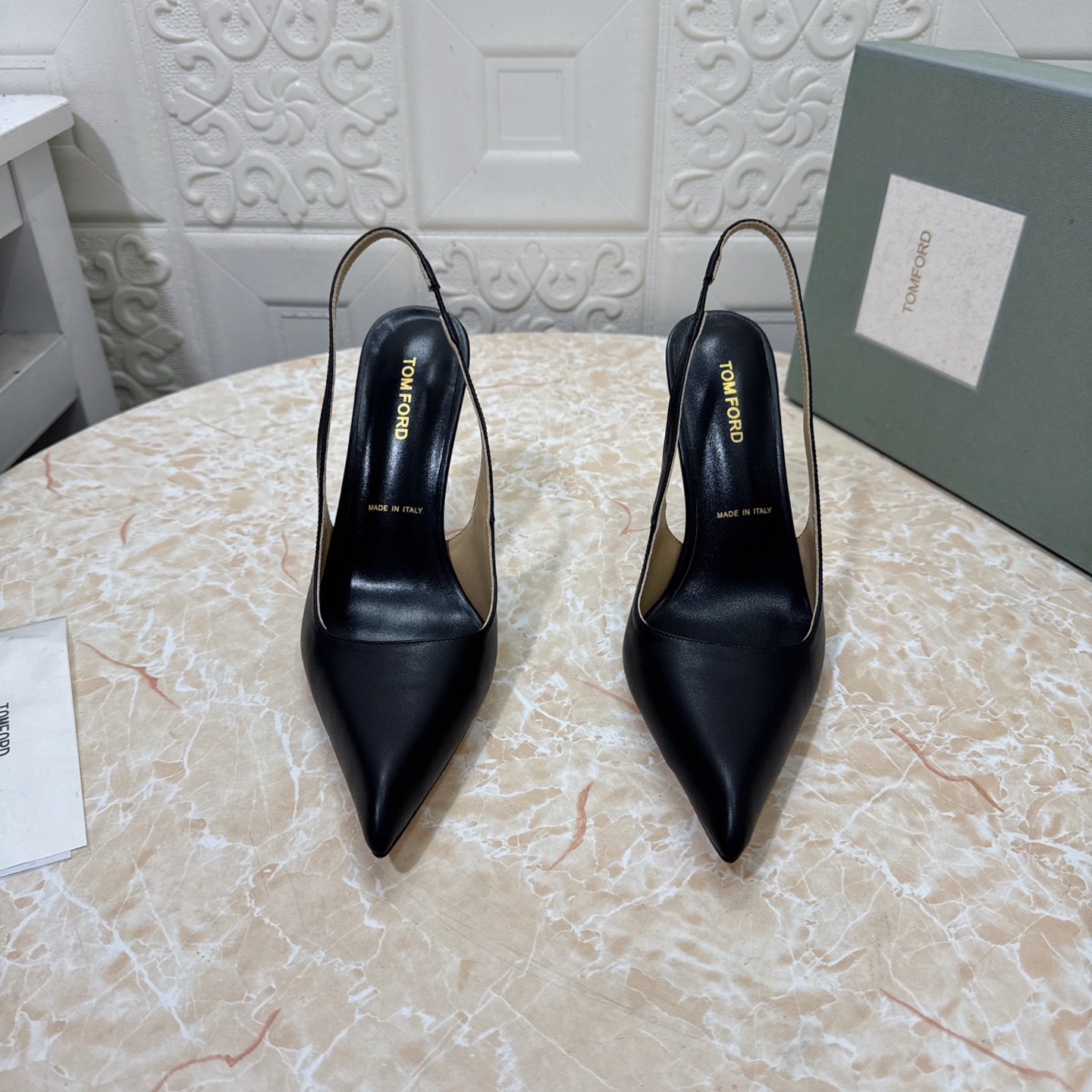 NO:747983,TOM FORD top version, high quality, 2026 new model, official website synchronization, 1:1 mold opening, high-heeled hollow shoes, upper: silk/stone grain/cowhide, padded sheepskin, heel height 10.5cm, sole AAA original genuine leather outsole SIZE34-43 (34 42 43 custom-made, non-returnable) P, high heels sandals, tom ford, sandals, high heels, cowhide, sheepskin, real  silk,leather soles19860909TOM FORD顶级版本 高品质 2026新款 官网同步 1:1开模 高跟后空鞋 鞋面: 真丝/石头纹/牛皮 垫脚羊皮 跟高10.5cm 鞋底AAA级原版真皮大底 SIZE34-43（34 42 43订做不退换） P,高跟鞋凉鞋,tom ford,sandals,high heels,cowhide,sheepskin,real silk,Leather soles,Women's Shoes