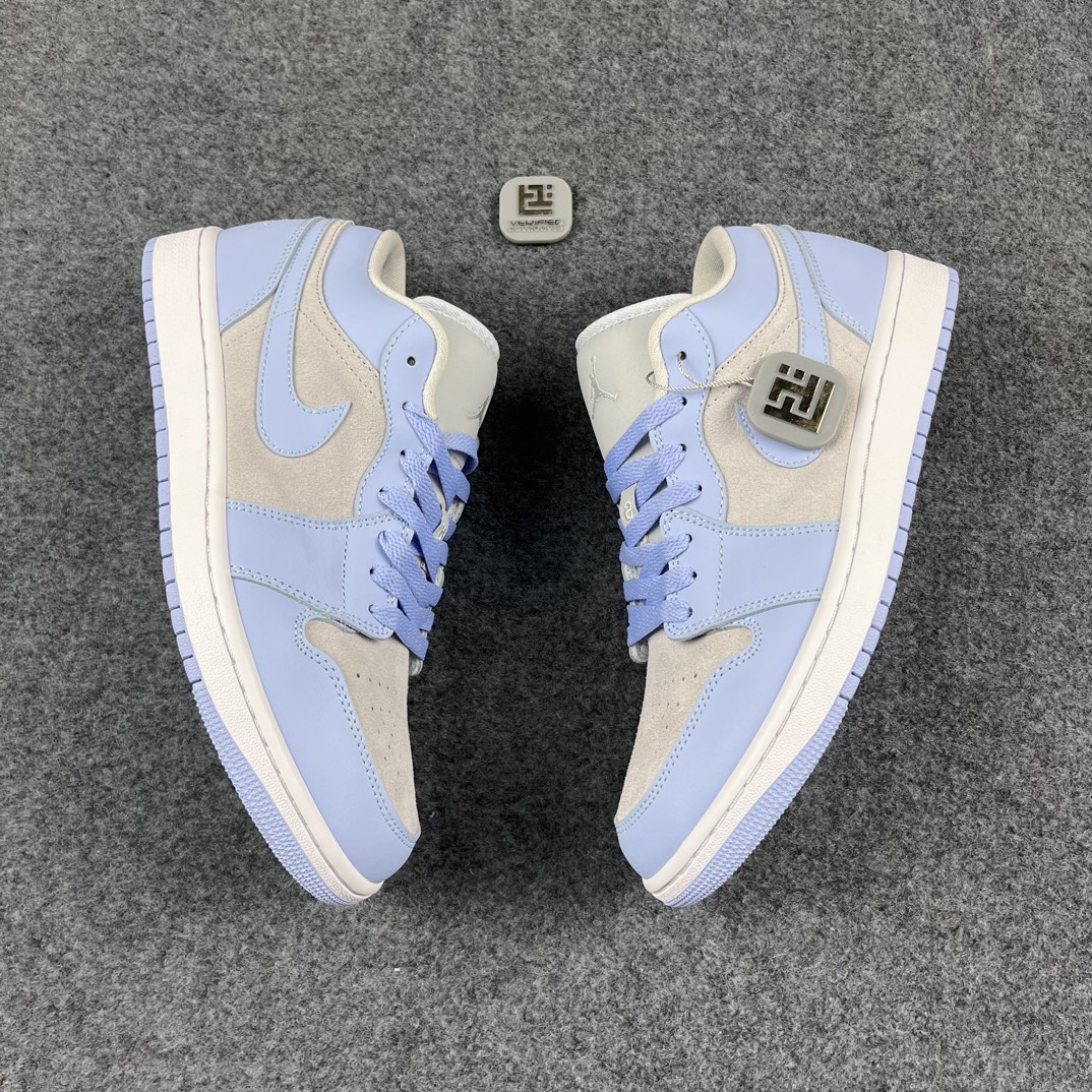 Air Jordan 1 Low AJ11