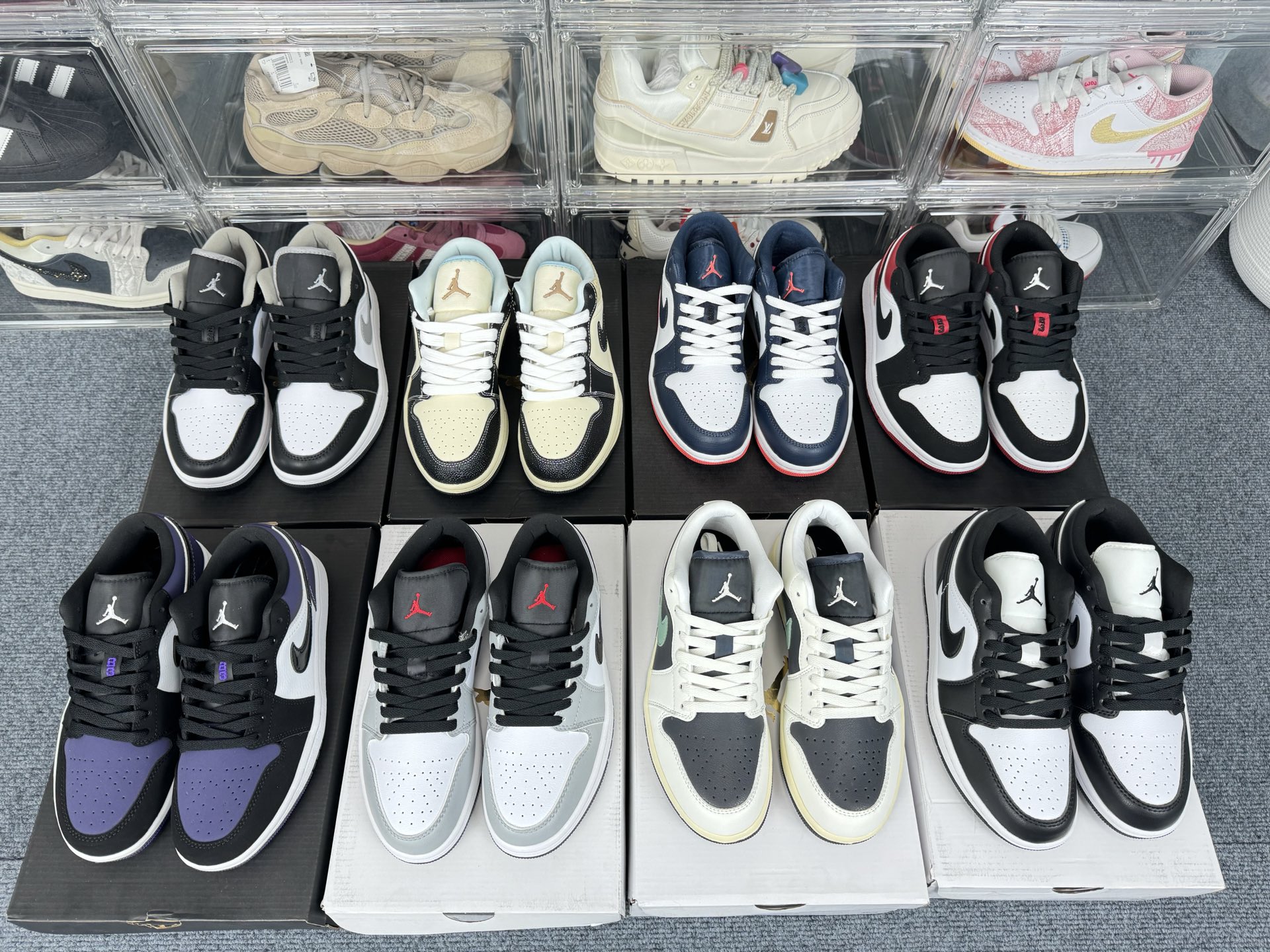 Air Jordan 1 Low: Premium Leather, Cushioned Comfort, Iconic Style 2 i1747506765501 6090 0 1