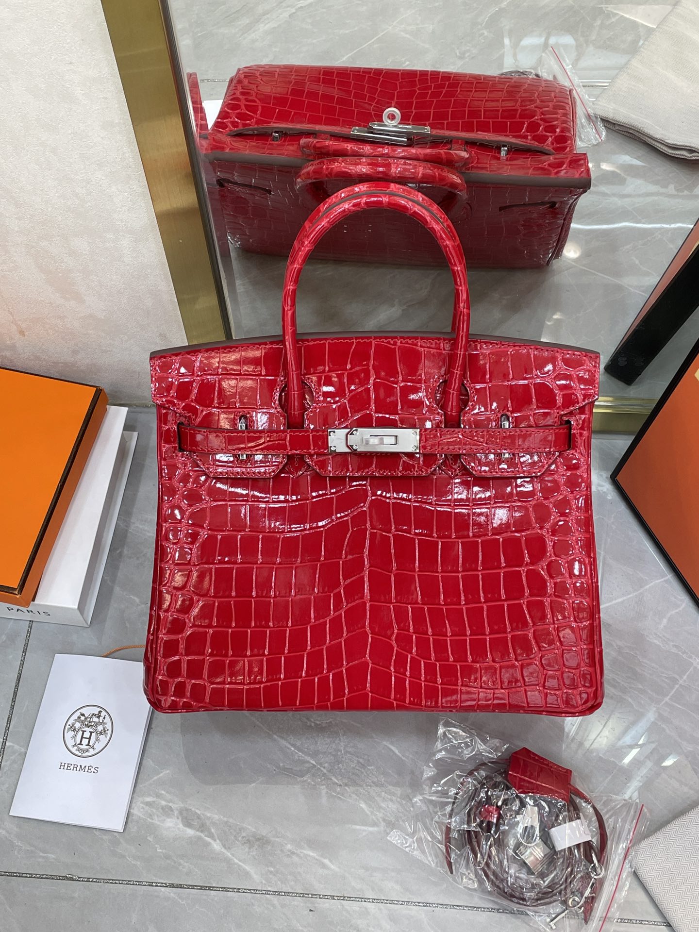 هيرميس Hermes Birkin حقيبة حقيبة يد أعلى جودة
 الأجهزة الفضية جلد البقر موضة