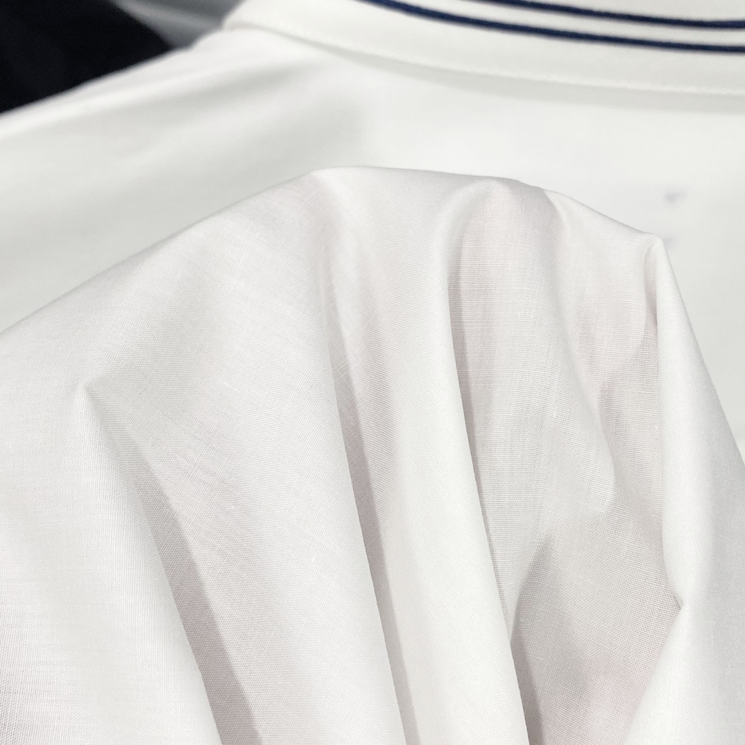 New White Cotton Silk Shirt: Elegant, Comfortable, Unisex Design with Unique Blue Embroidery - 图片 7