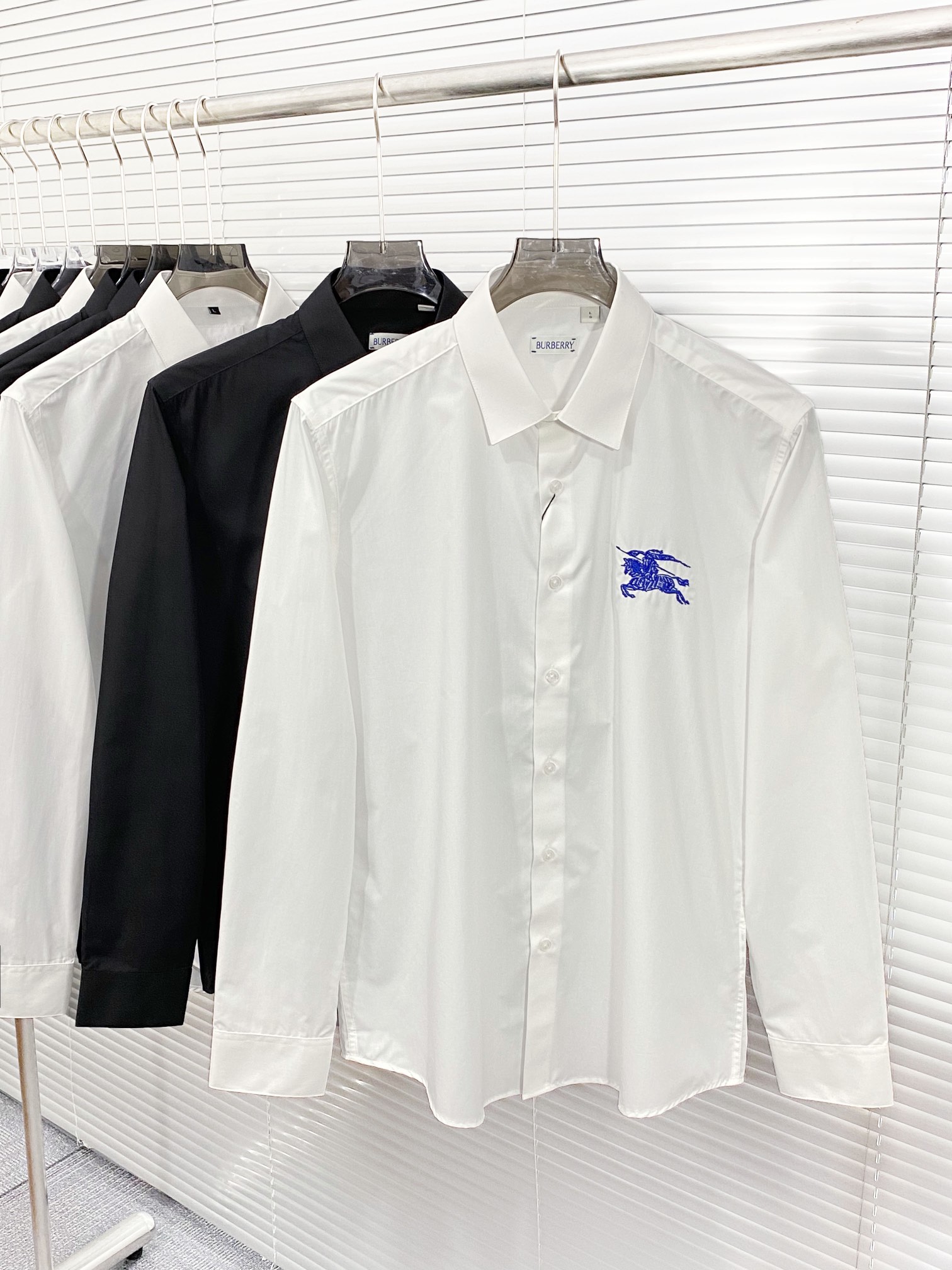 New White Cotton Silk Shirt with Blue Line Embroidery for Fashionable Men and Women