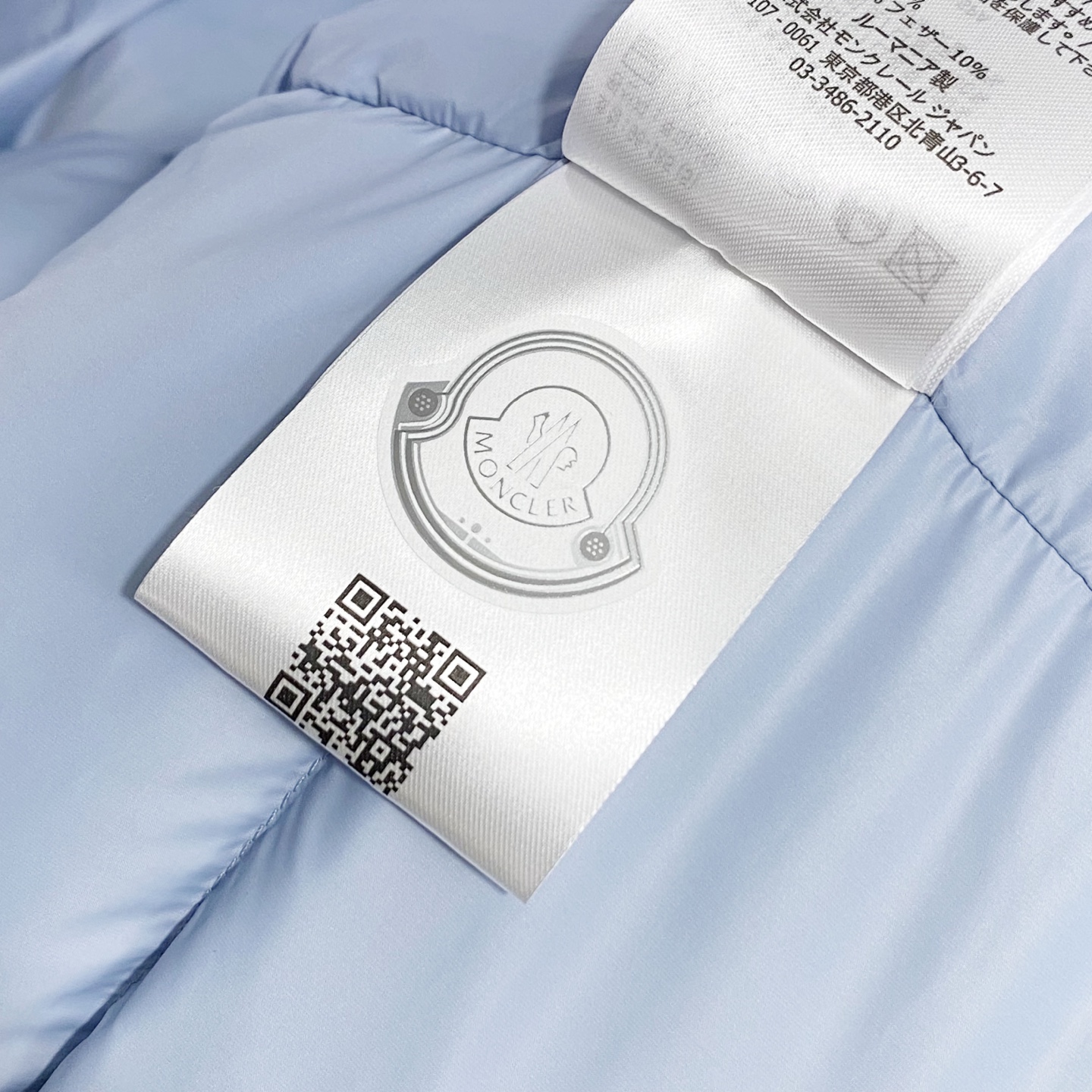 MON25FW秋冬新款经典毛毡刺绣徽章尼龙羽绒夹克，男女同款！胸口大logo立领羽绒服外套！贸易公司渠道