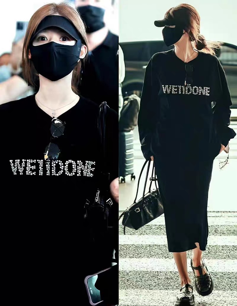 D79#💰 110
WELLDONE小红书超火明星赵露思同款珍珠LOGO情侣长袖T恤
珍珠加固处理 不易脱落
成衣经高温洗水定型 穿洗不变形
颜色:黑色、白色
码数:S、M、L